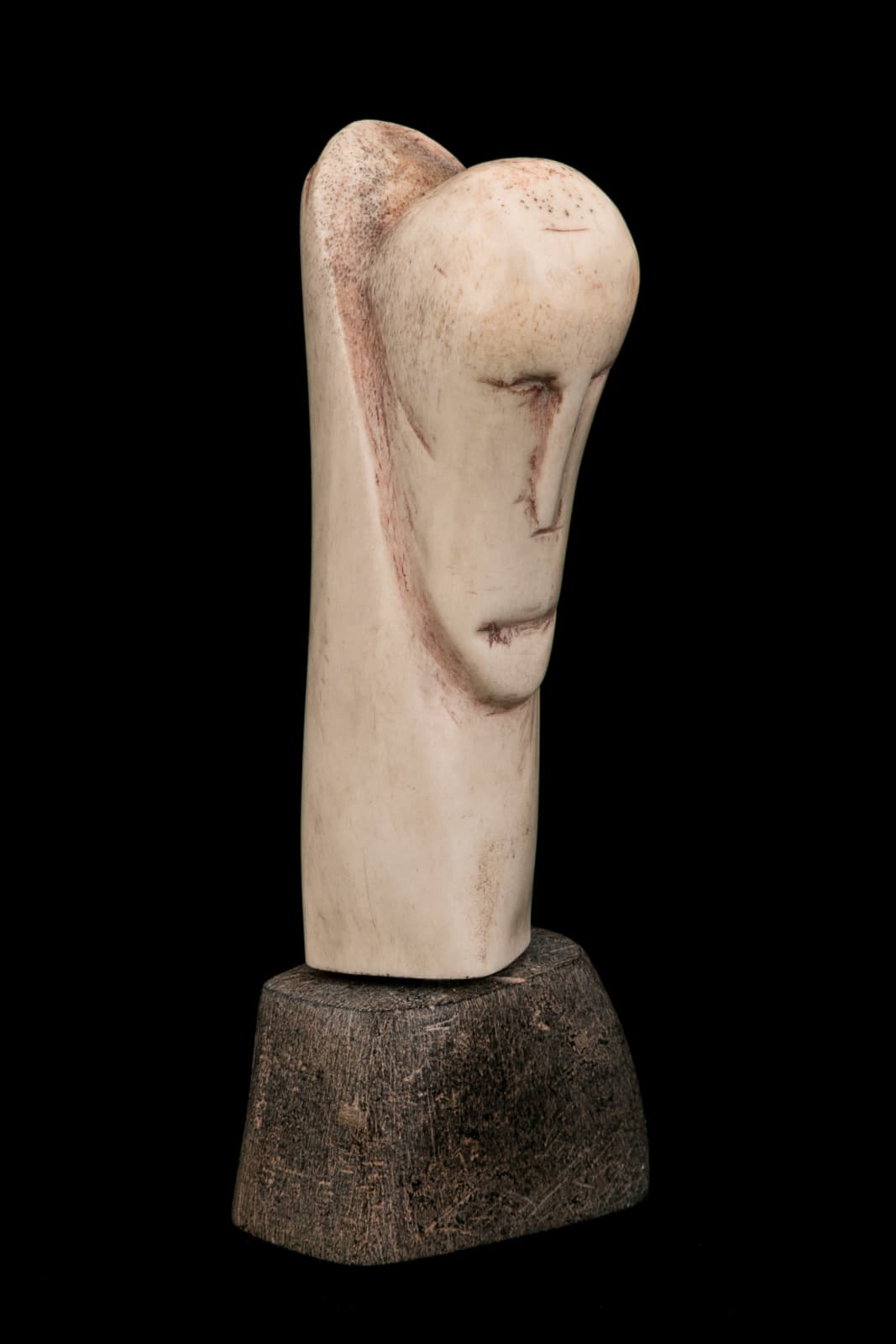 VITAL MAKPAAQ (1922-1978) QAMANI’TUAQ (BAKER LAKE), Head of a Hooded Inuk, 1970s