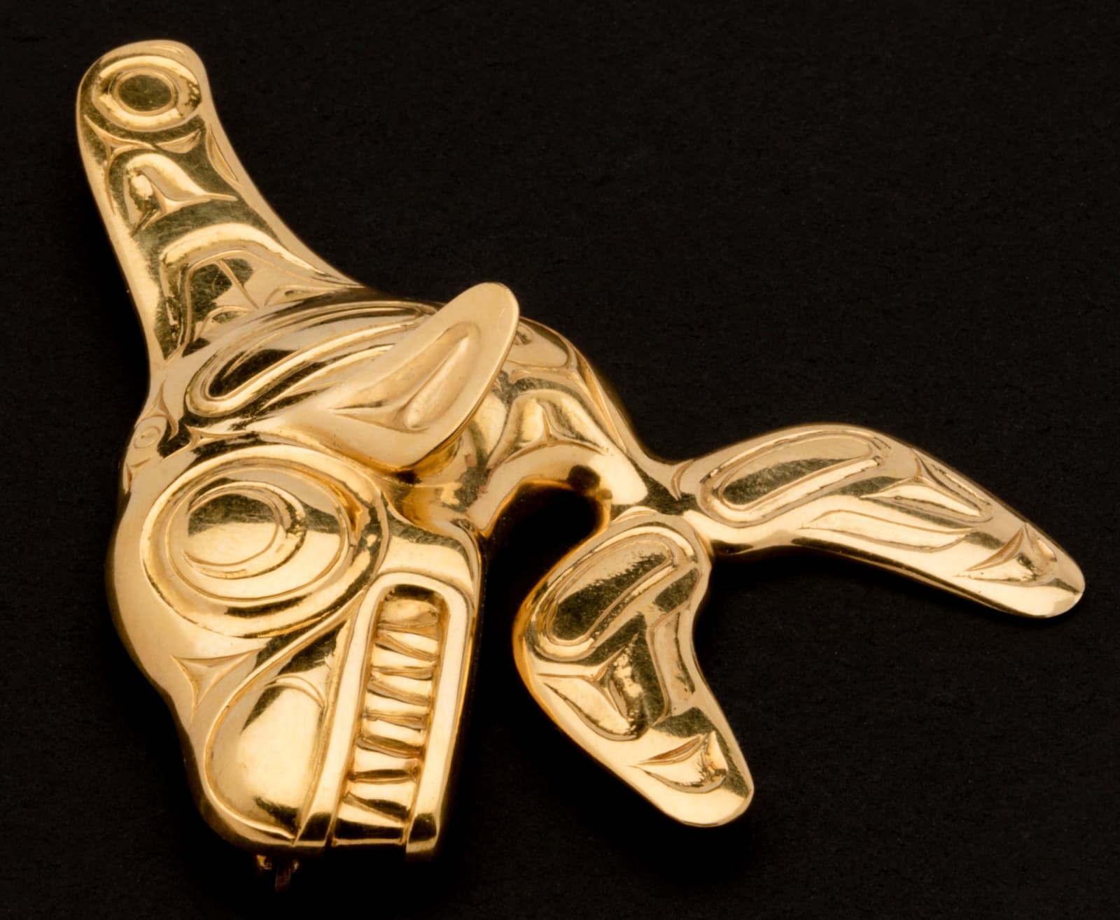 BILL REID (IIJUWAS), O.B.C., R.C.A. (1920-1998), HAIDA, Killer Whale Brooch, 1972
