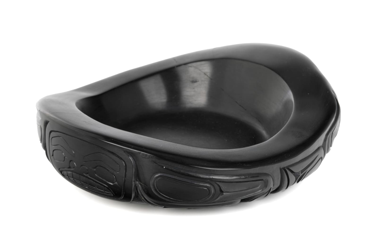 RON WILSON (GITSGAH / GITKINJUAAS) (1945-) SKIDEGATE, HAIDA GWAII, Model Swimming Beaver Form Bowl, 1970