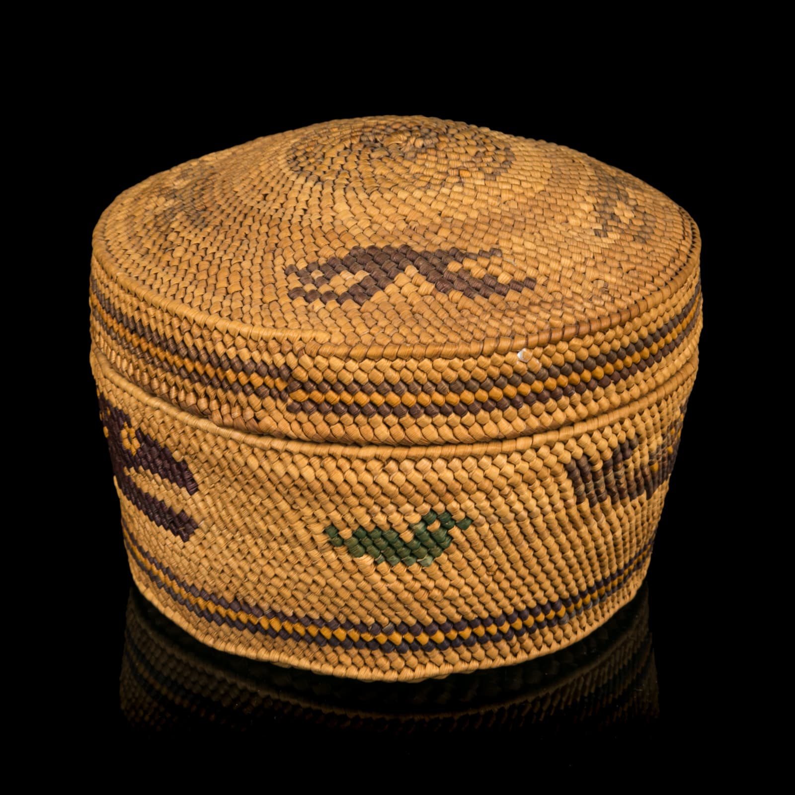 UNIDENTIFIED NUU-CHAH-NULTH or MAKAH ARTIST, Lidded Basket, probably c. 1960s or 1970s