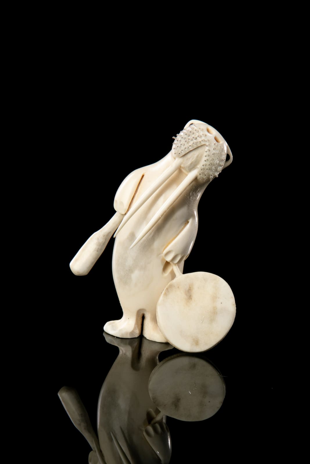 BILLY KUNILUSIE, KANGIQTUGAAPIK (CLYDE RIVER), Drum Dancing Walrus