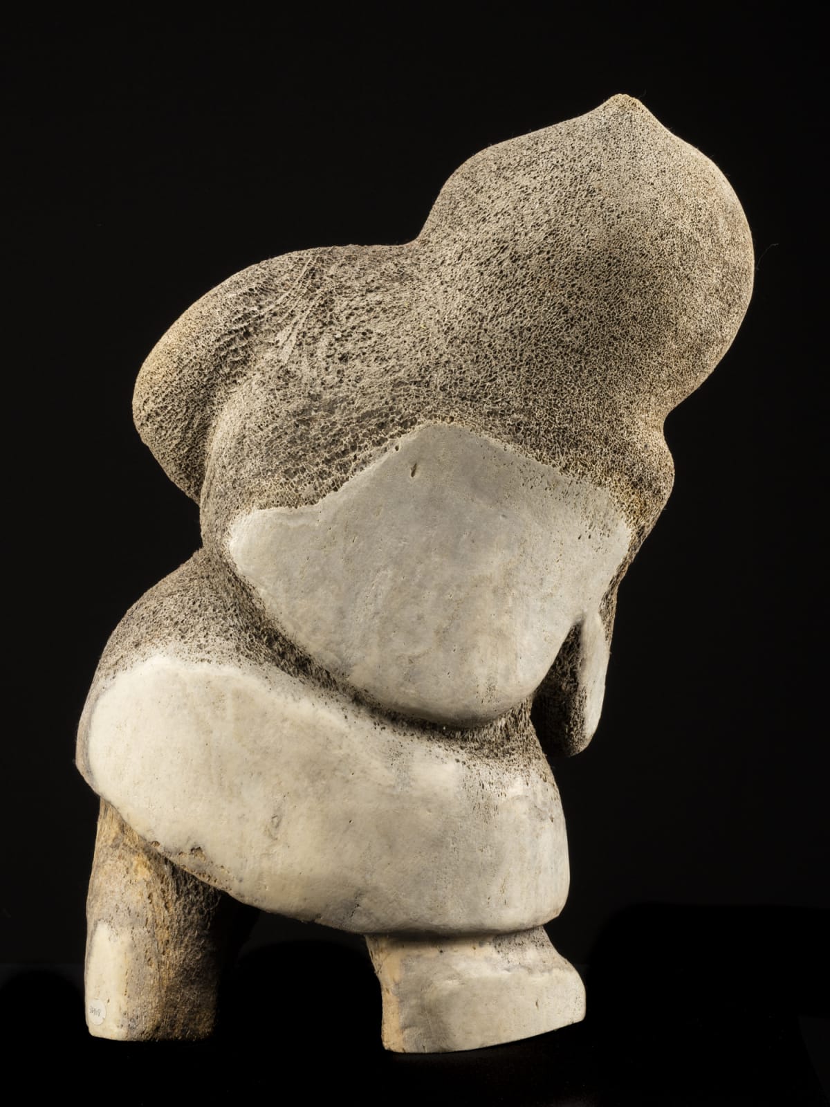 ALOOLOO KAUTUK (1949-) KANGIQTUGAAPIK (CLYDE RIVER), Standing Figure, November 1989