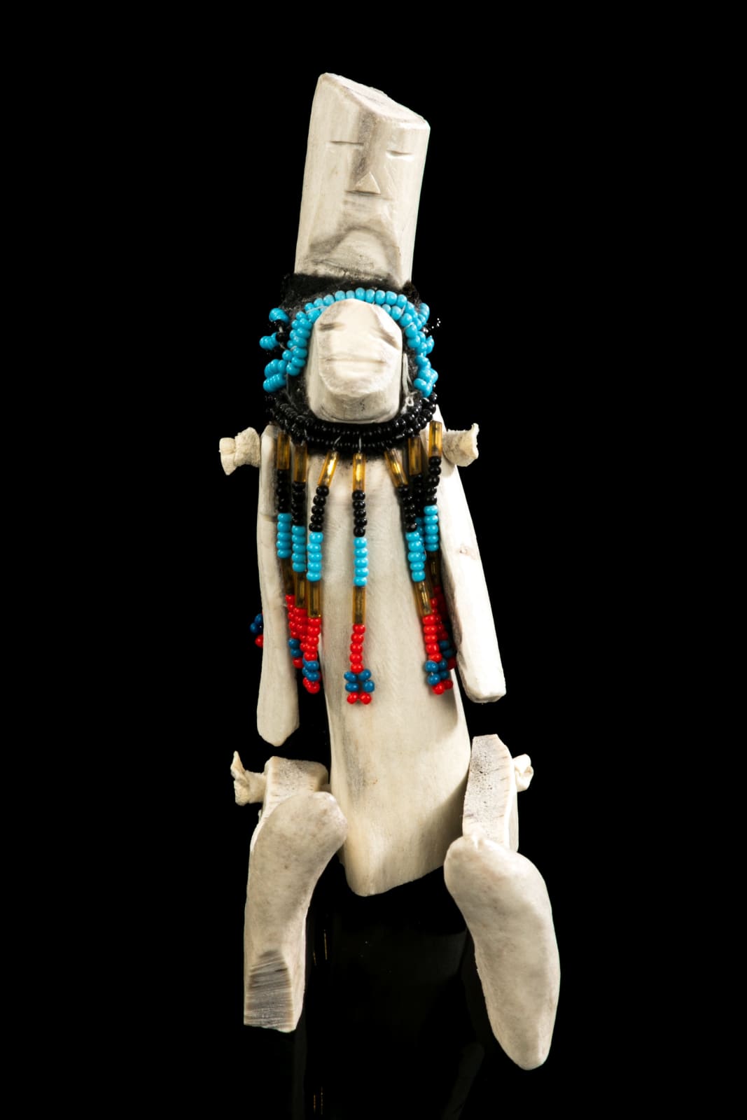 EVA TALOOKI ALIKTILUK (1927-1994) ARVIAT (ESKIMO POINT), Mother Holding her Child, c. 1990