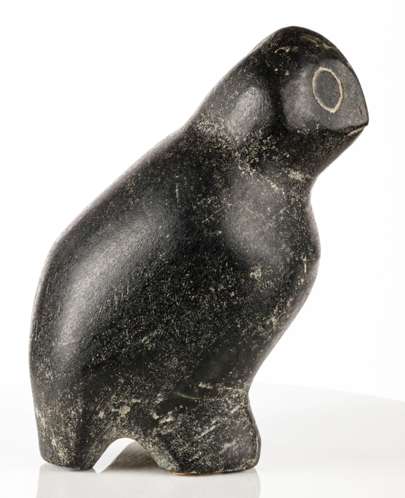 MARY QAYUARYUK (KUDJUAKJUK) (1908-1982) KINNGAIT (CAPE DORSET), Owl, c. mid 1960s
