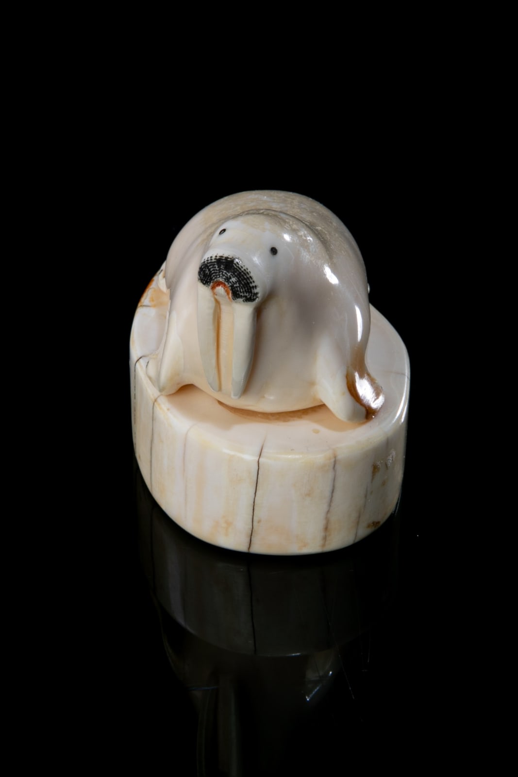 UNIDENTIFIED YU'PIK ARTIST, Walrus on Base