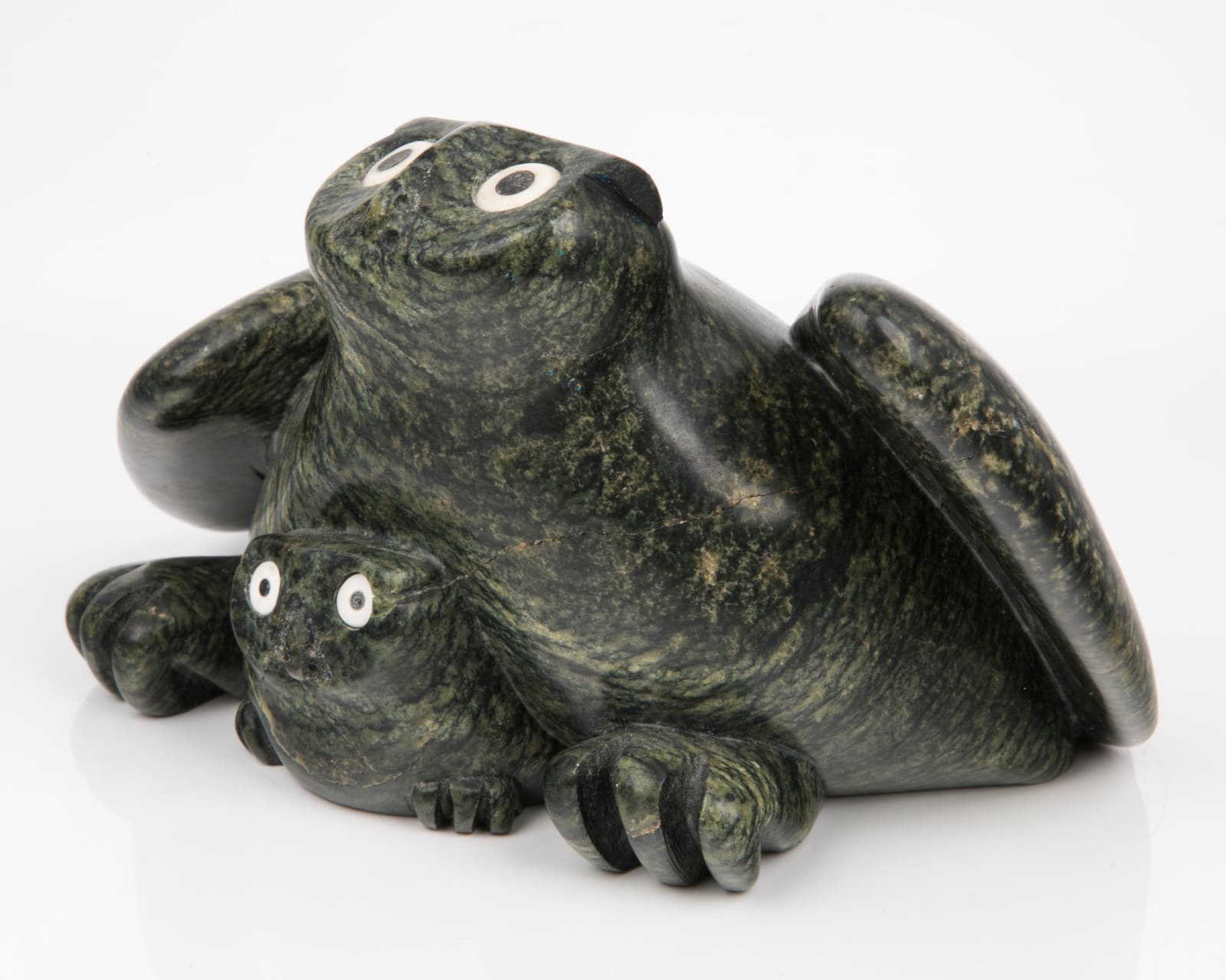 JOANASIE MANNING (1967-) KINNGAIT (CAPE DORSET), Protective Bird with Chick