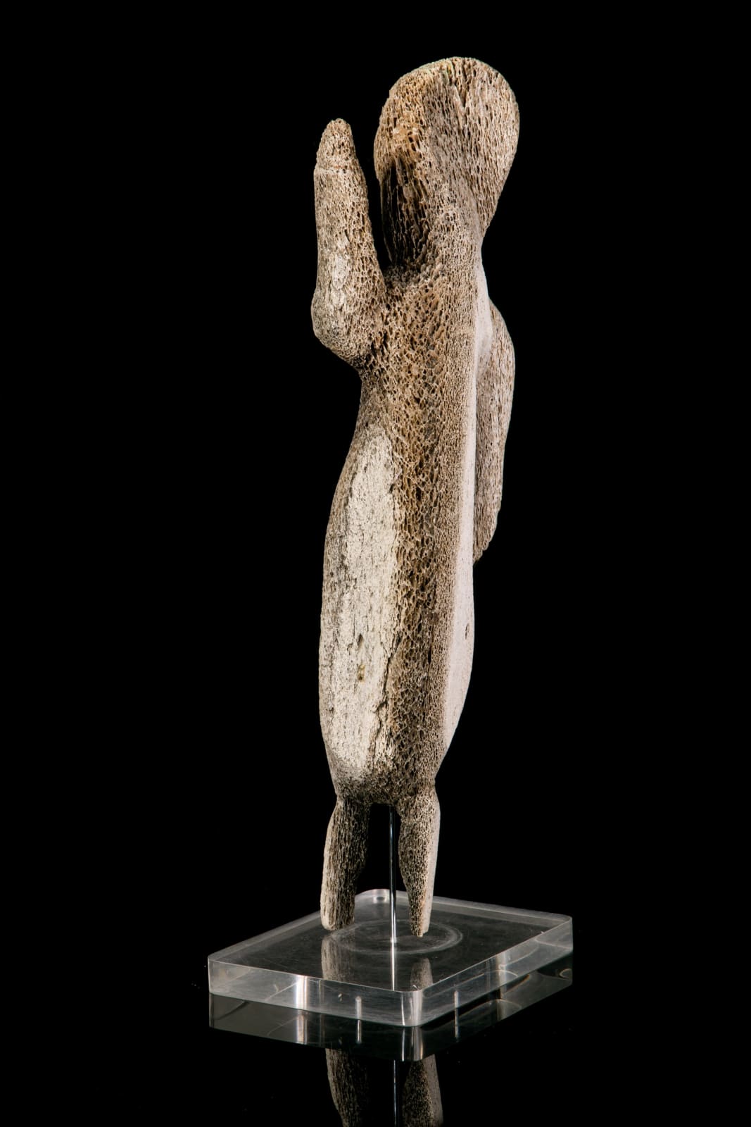 UNIDENTIFIED ARTIST, Waving Inuk, 1970s