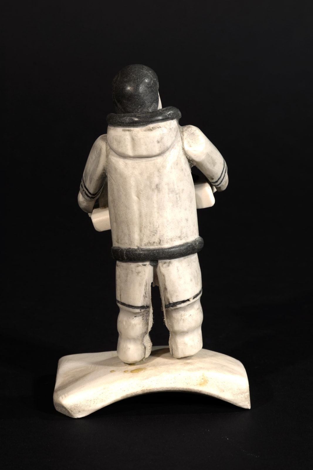 ROMEO EEKERKIK (1923-1983) ARVIAT (ESKIMO POINT), The Carver, 1981