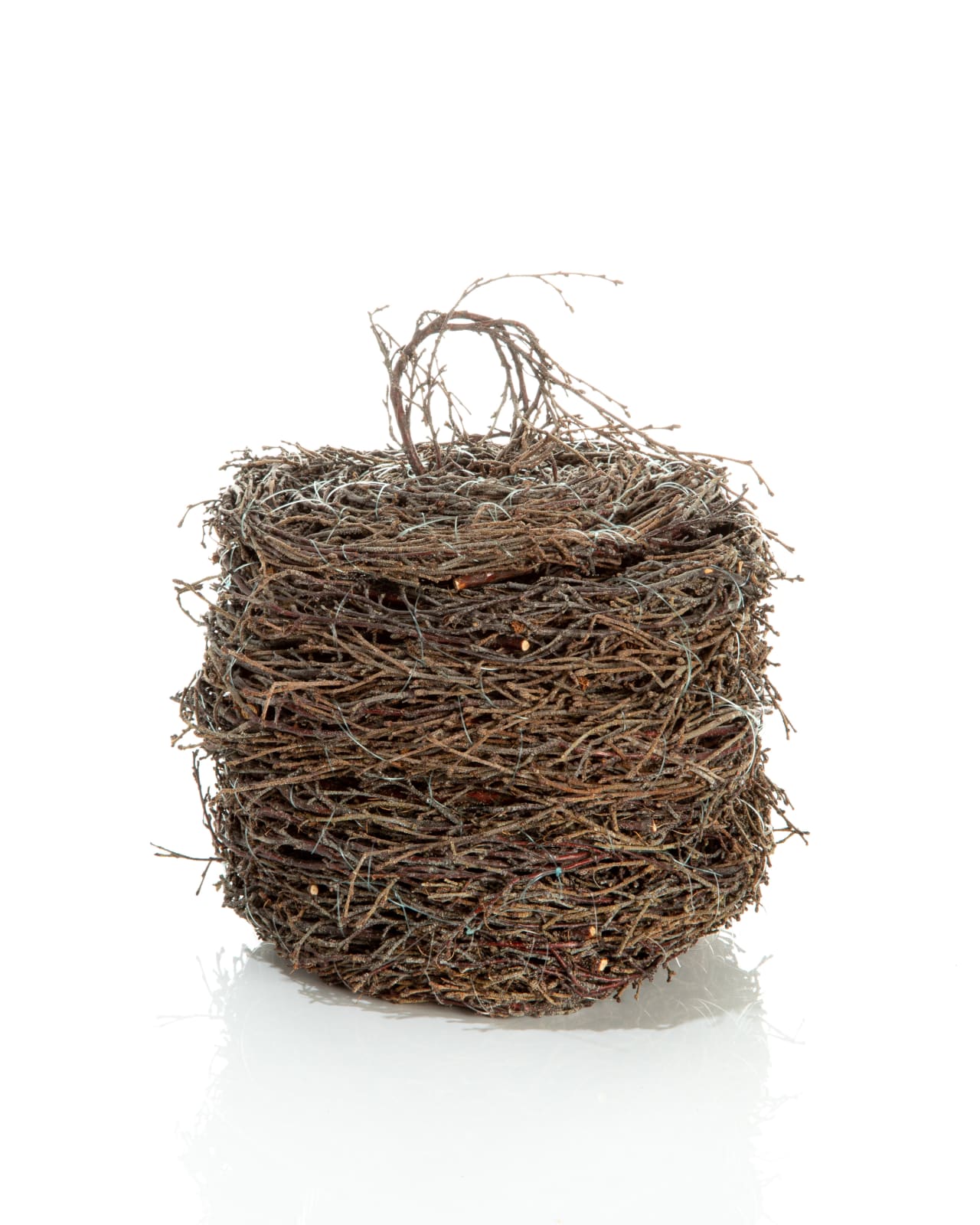 ANGIE ANGMAK EETAK (1956-) ARIVAT (ESKIMO POINT), Lidded Basket