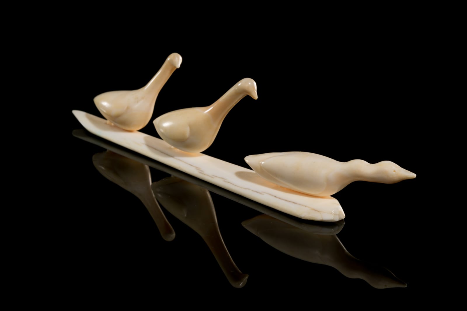 UNIDENTIFIED ARTIST, Probably KUGAARUK (PELLY BAY), Three Birds on Base, 1970s