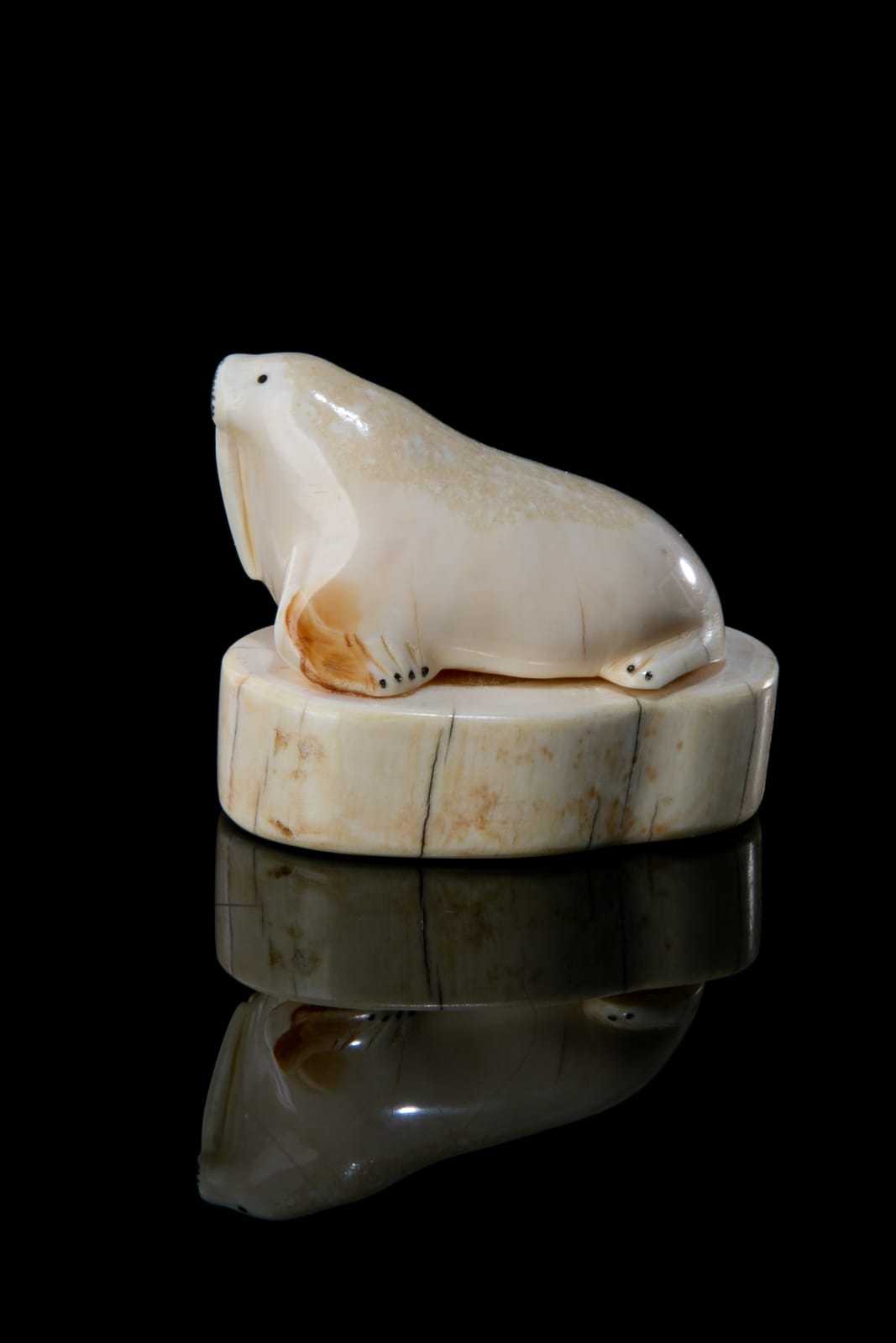 UNIDENTIFIED YU'PIK ARTIST, Walrus on Base