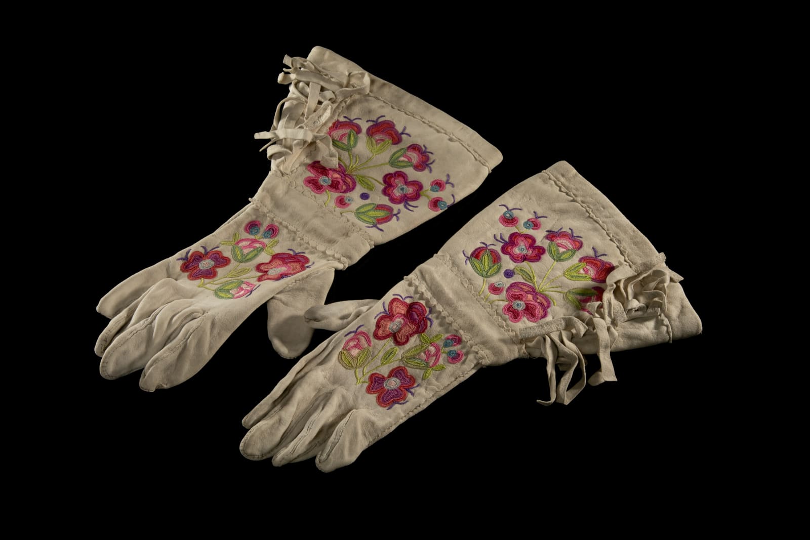 UNIDENTIFIED CREE ARTIST, NORTHERN PLAINS, Petit Gauntlet Gloves, mid 1920s