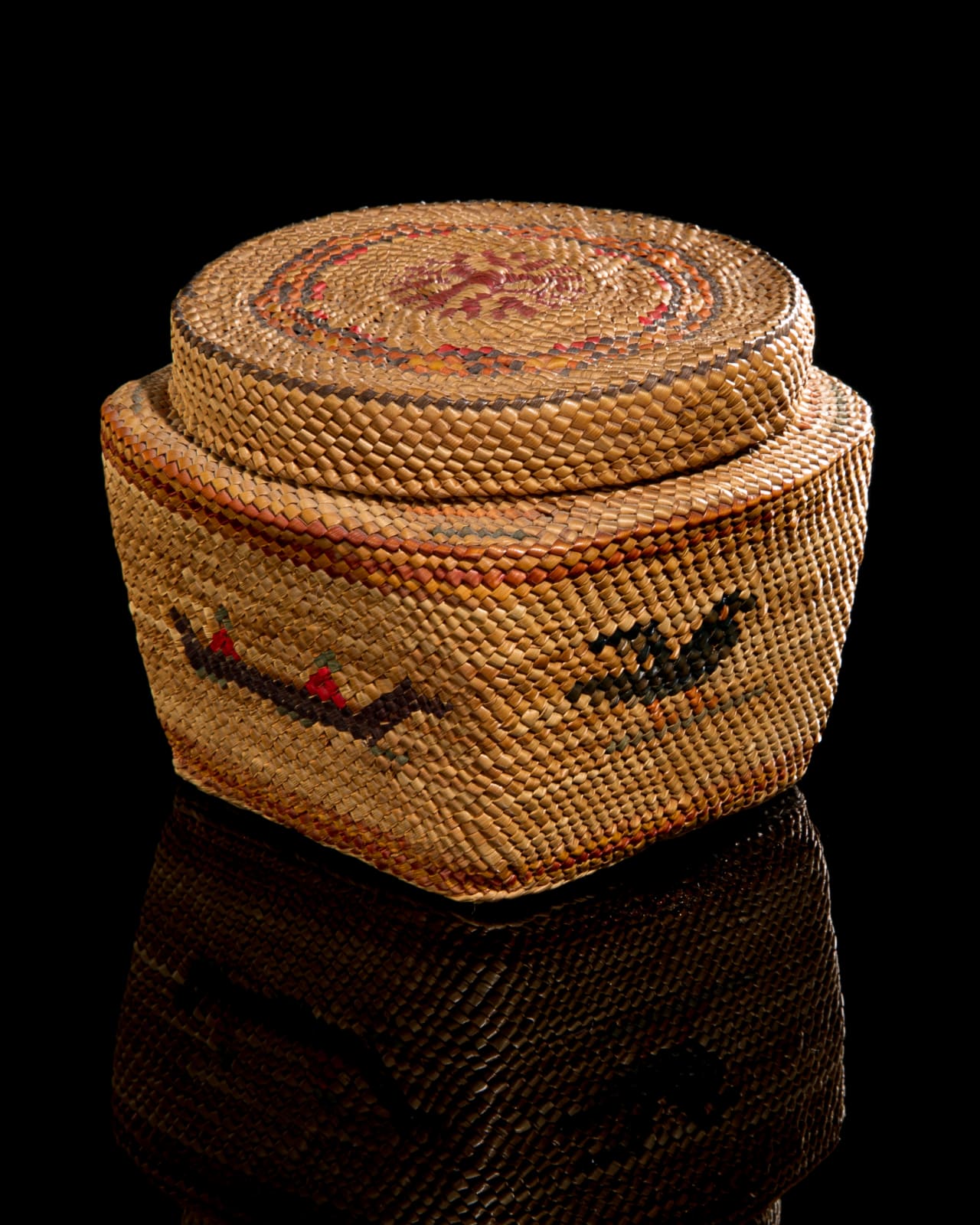 UNIDENTIFIED NUU-CHAH-NULTH or MAKAH ARTIST, Lidded Pictorial Trinket Basket, early-mid 20th century