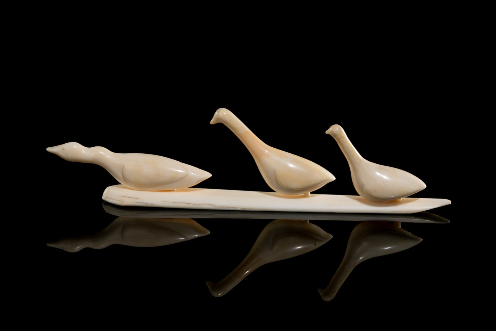 UNIDENTIFIED ARTIST, Probably KUGAARUK (PELLY BAY), Three Birds on Base, 1970s