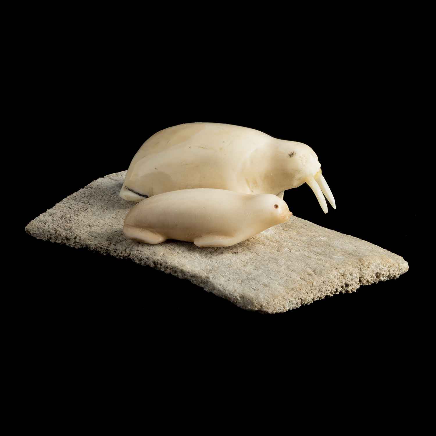 UNIDENTIFIED ARTIST, KUGAARUK (PELLY BAY), Walrus and Seal, 1969