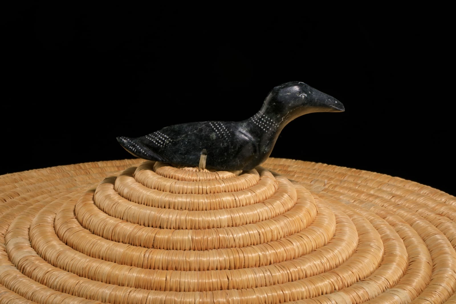 ELIZABETH ESPERUN, KUUJJUARAPIK (GREAT WHALE RIVER), Large Basket with Loon Top Knot, 1970s