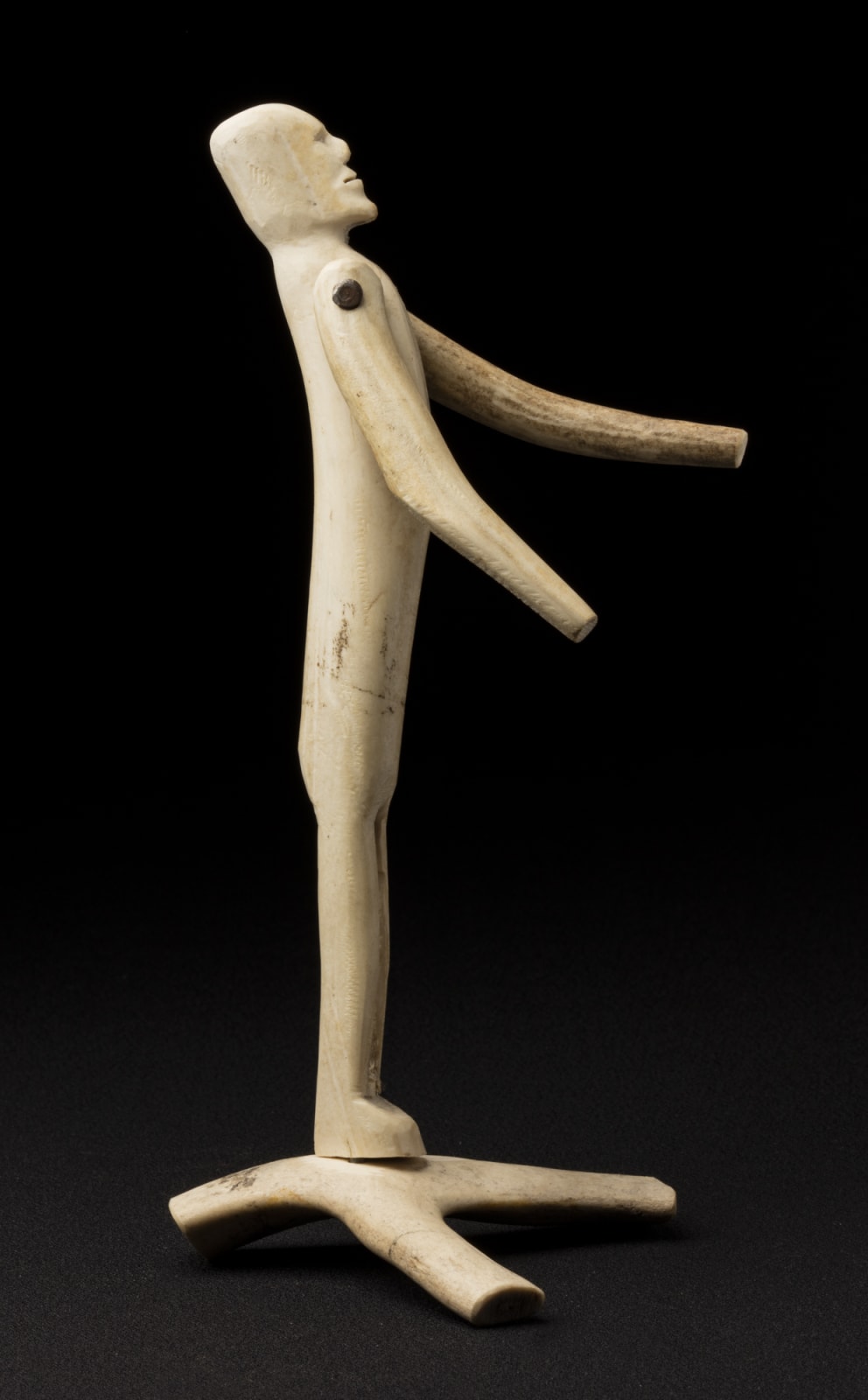 LUKE IKSIKTAARYUK (1909-1977) QAMANI’TUAQ (BAKER LAKE), Standing Man, early 1970s