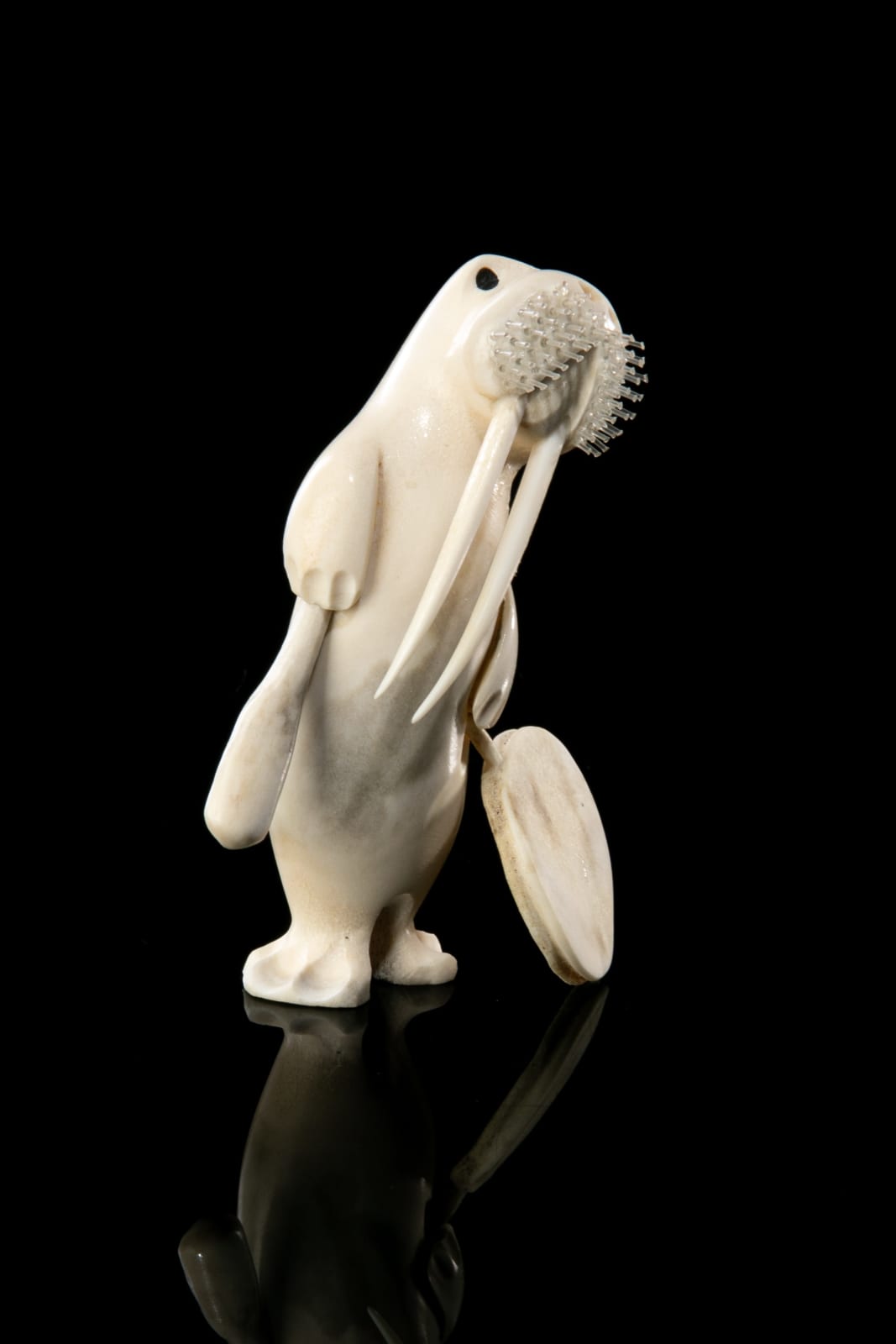 BILLY KUNILUSIE, KANGIQTUGAAPIK (CLYDE RIVER), Drum Dancing Walrus