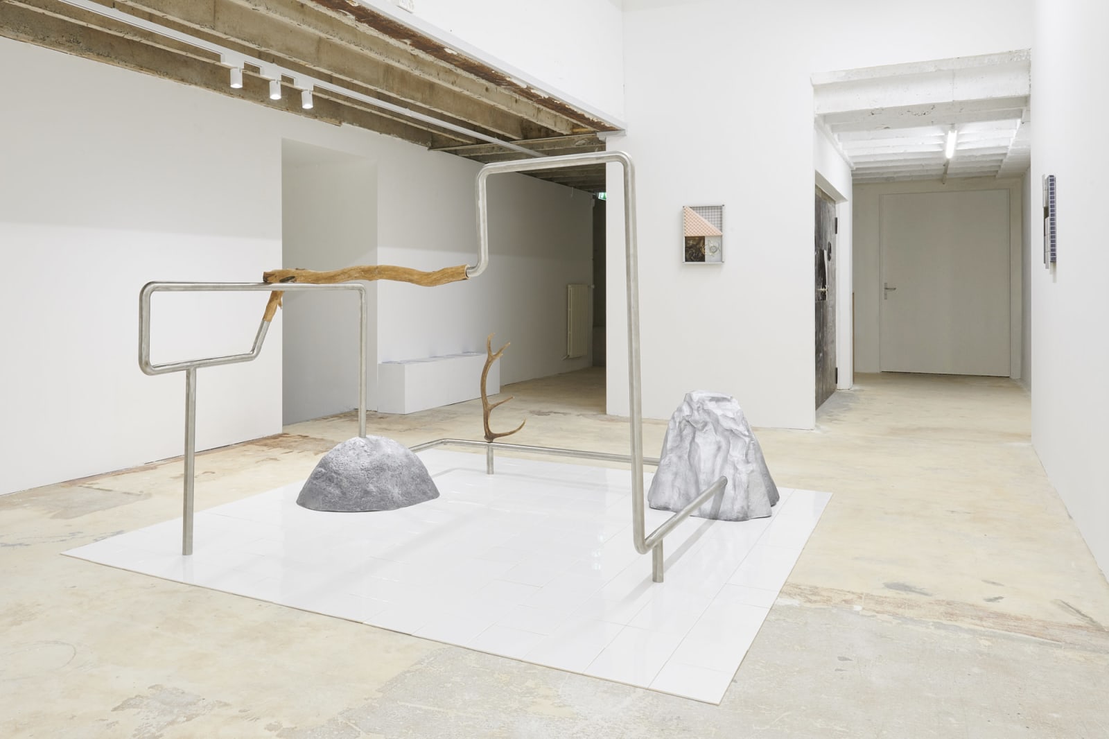 Vikenti Komitski, Closed Circuit, 2019