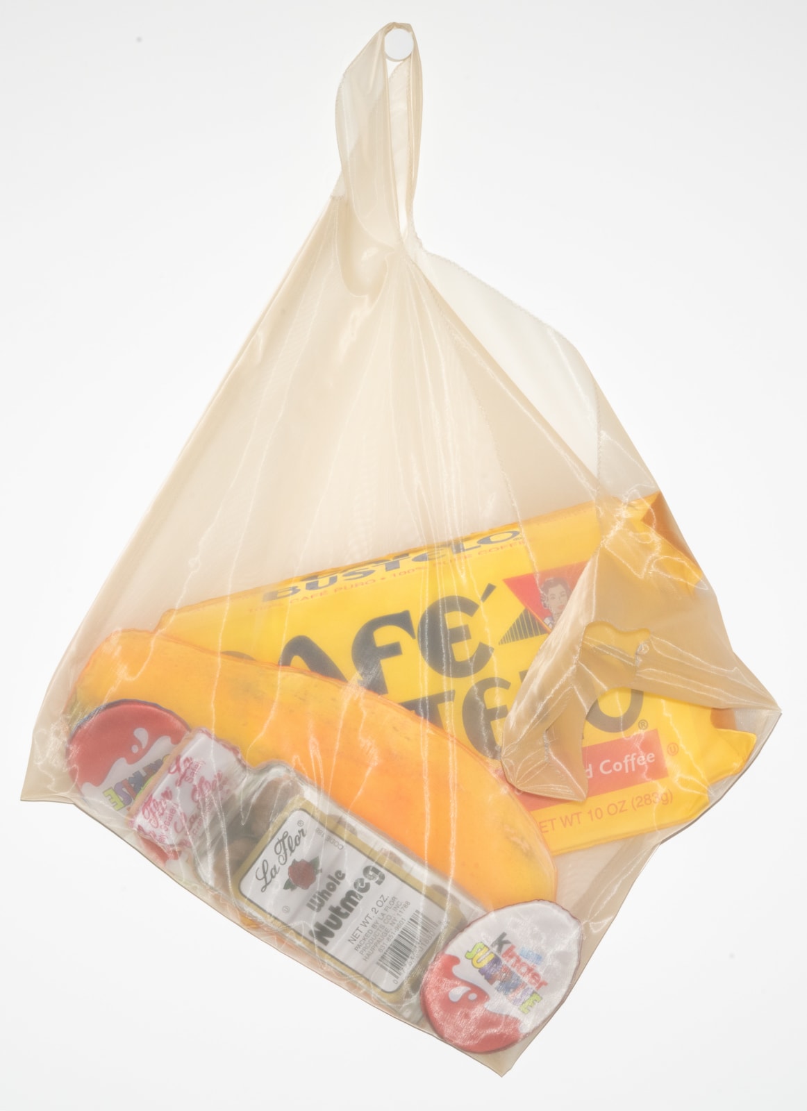 Mandaito: Cafe Bustelo, Papaya, Nuez Moscada, 3 Chocolates Kinder, 2022