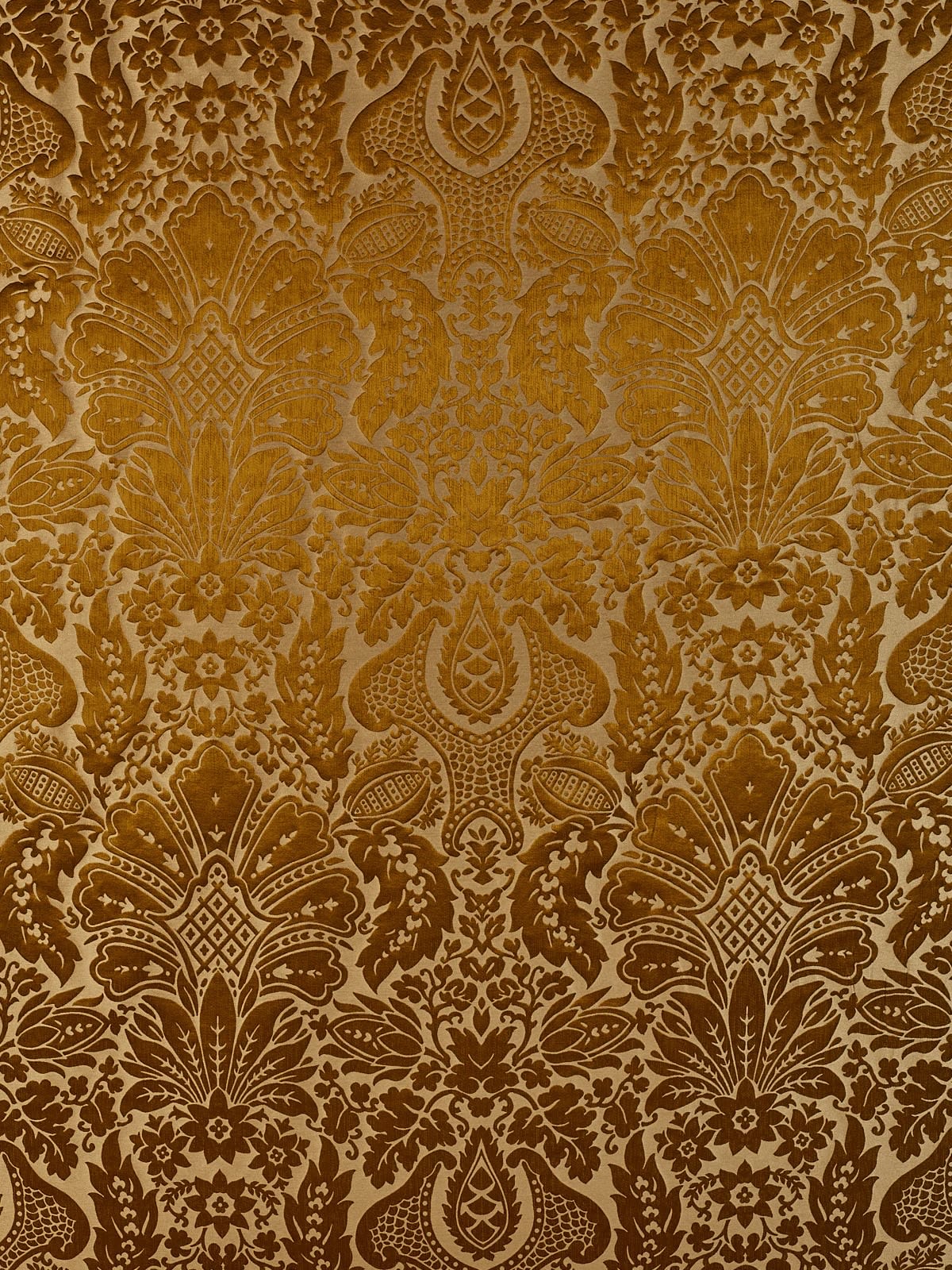 Cassius Amber Gold