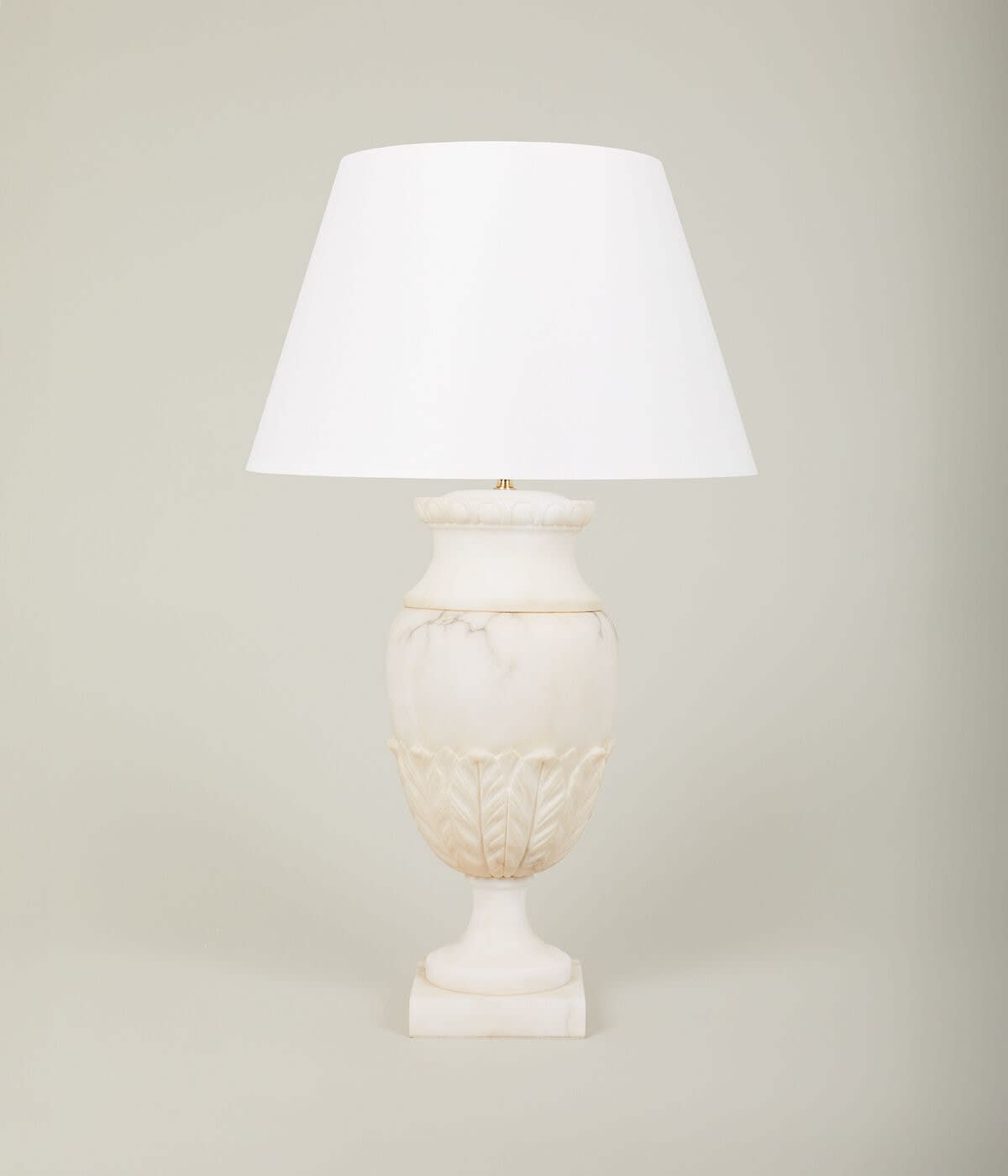 Alba Alabaster Urn Table Lamp
