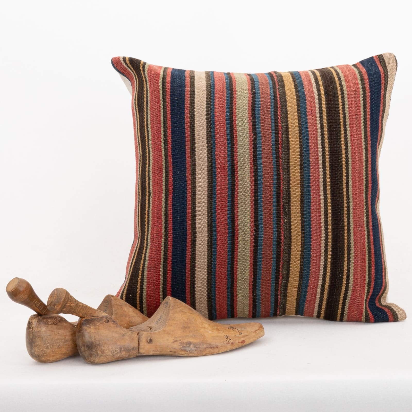 45x45cm 18x18in Jajim Striped Cushion