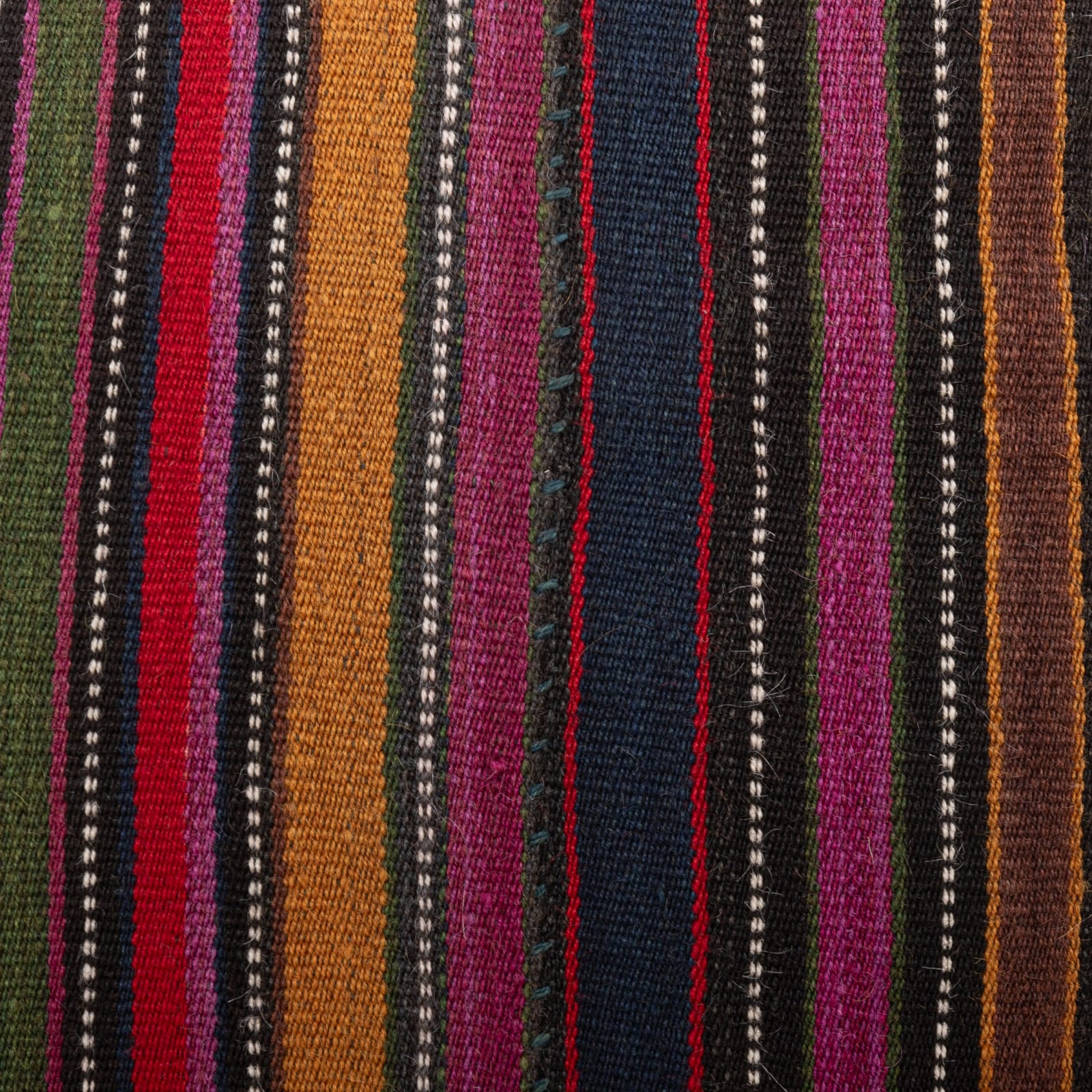 55x55cm 22x22in Jajim Striped Cushion