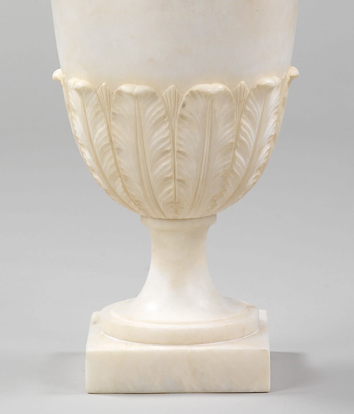 Vaughan Designs, Alba Alabaster Urn Table Lamp