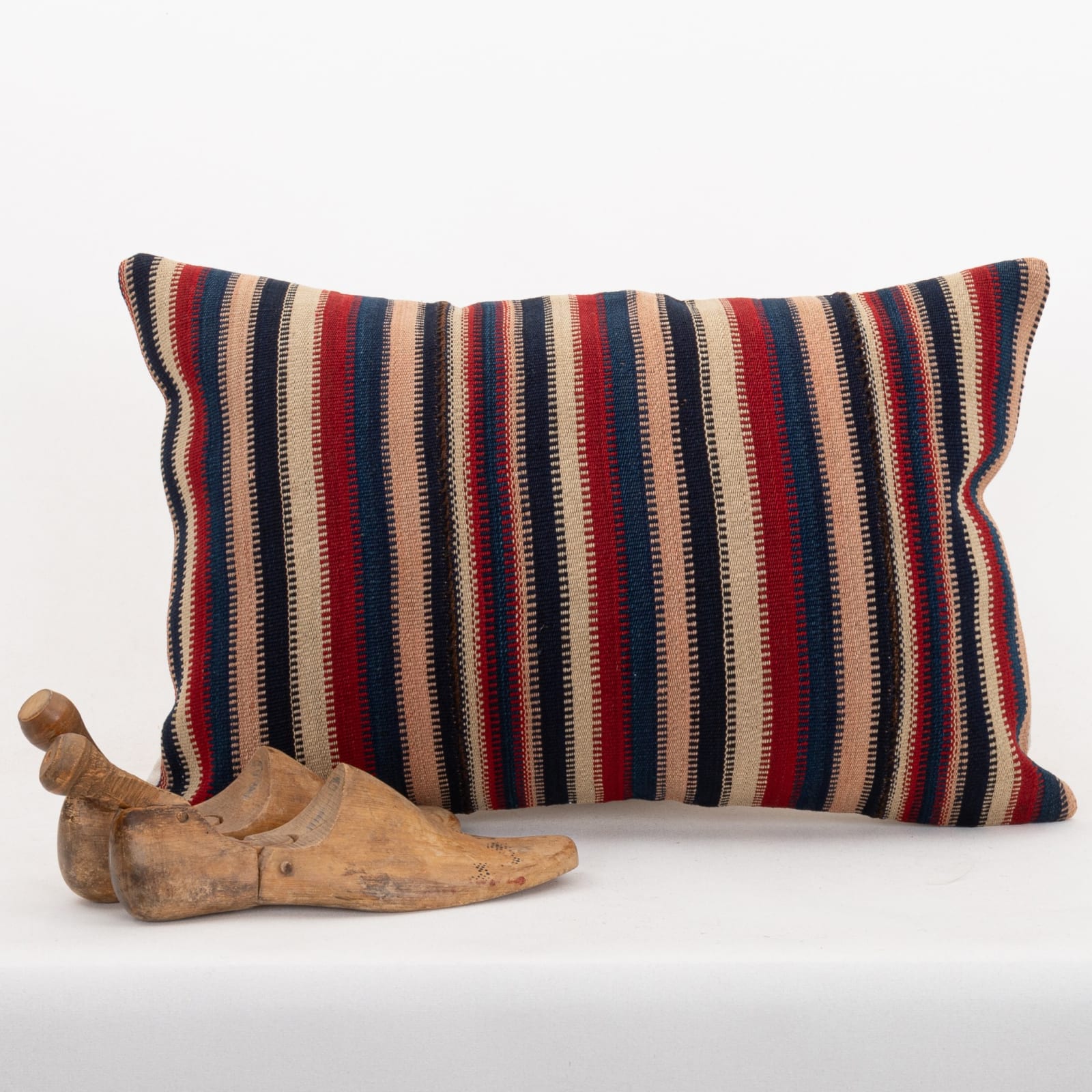 40x60cm 16x24in Jajim Striped Cushion
