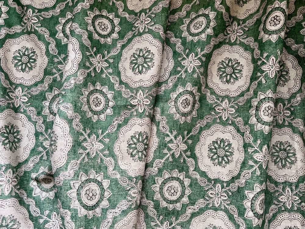 Toledo Lichen on Silk Mutka