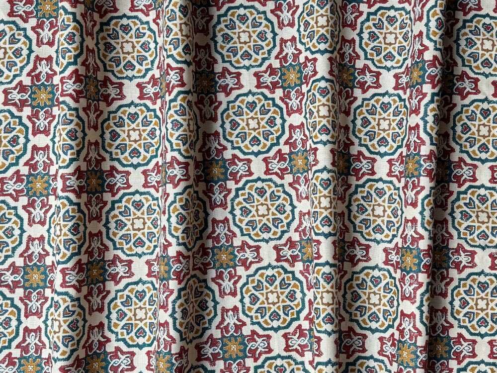 Nador on Linen