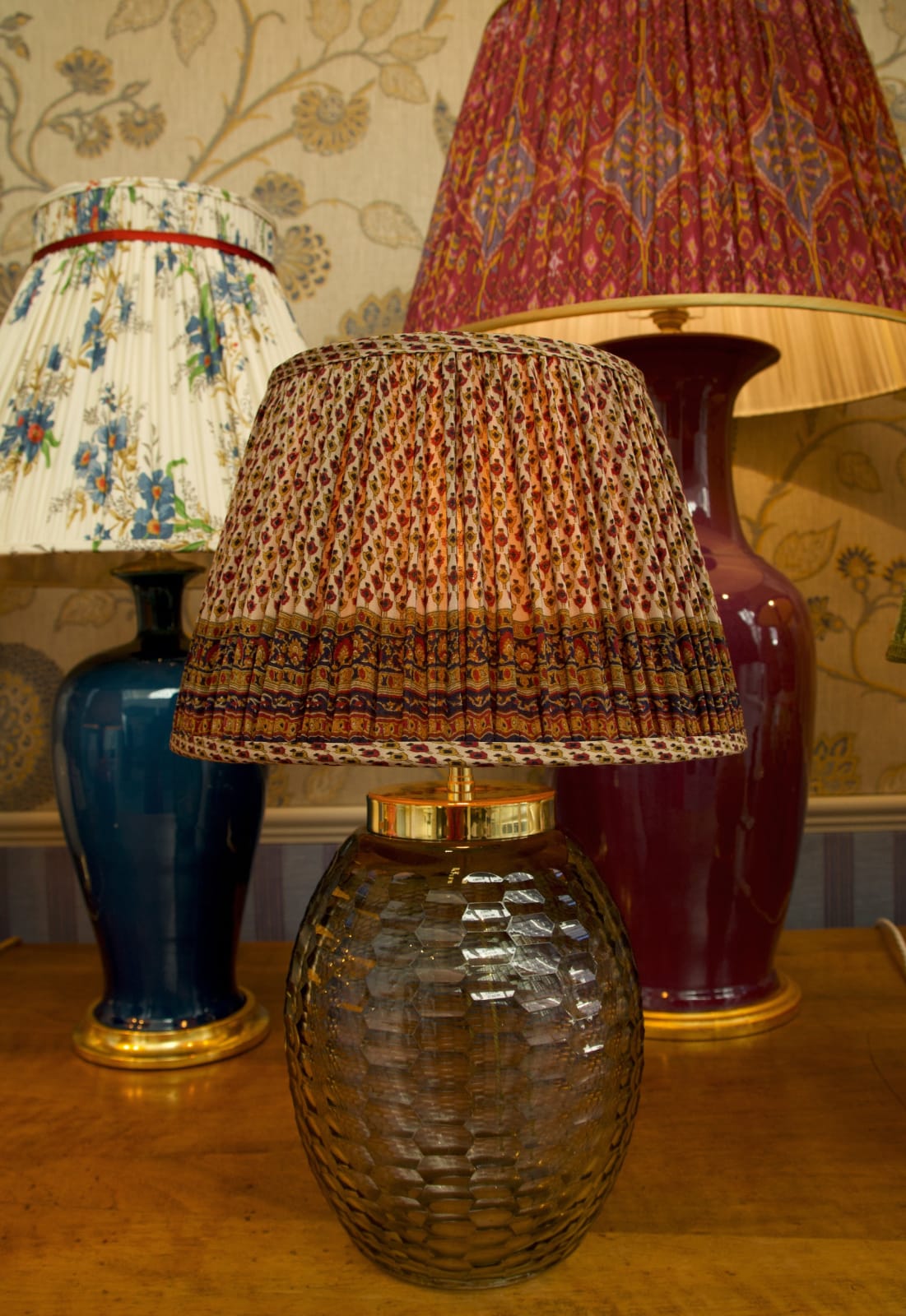 Floren, 12in/31cm Vintage Crepe Silk Sari Lampshade with Small Scale Design