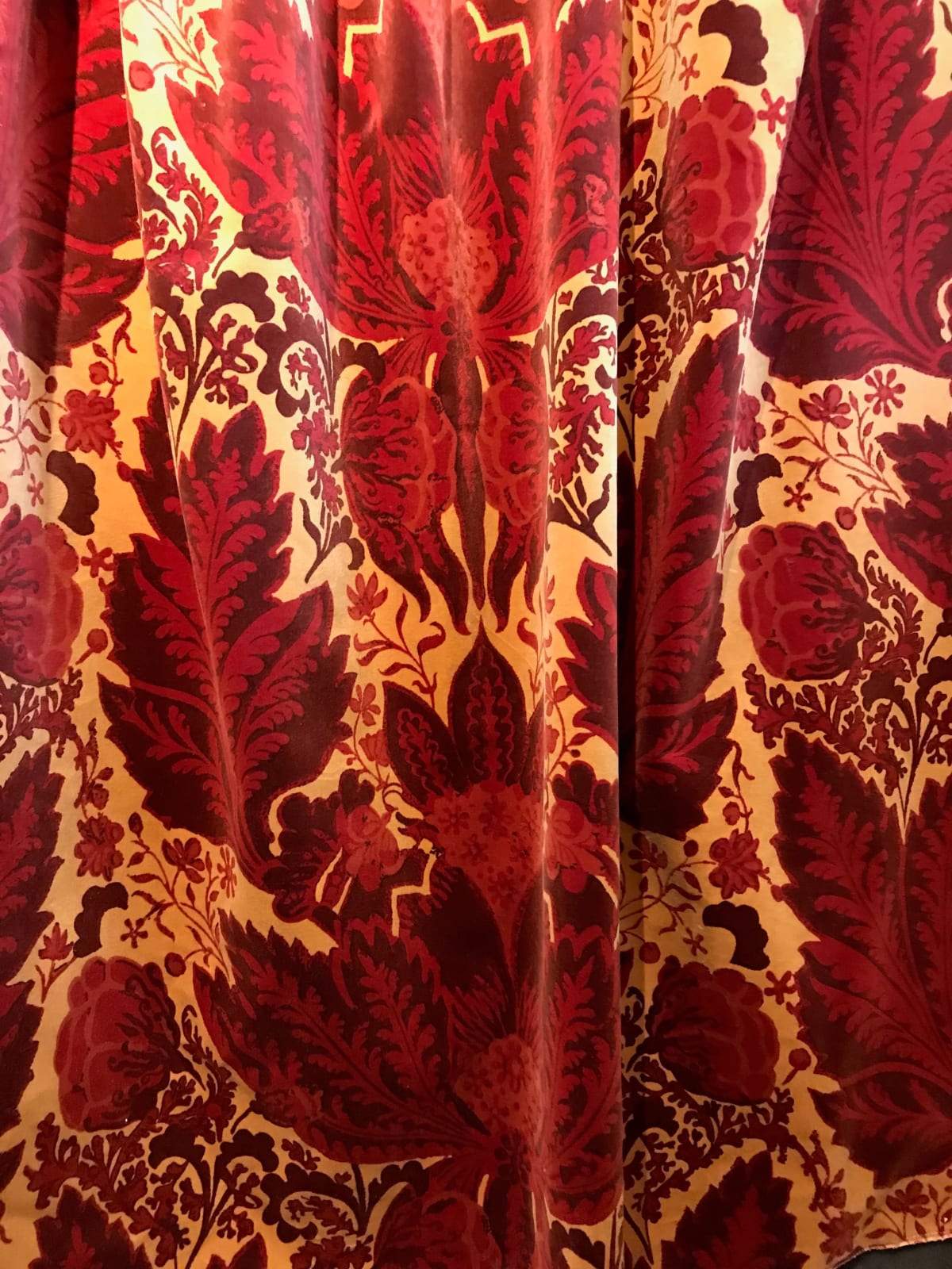 Welbeck Velvet Best Claret