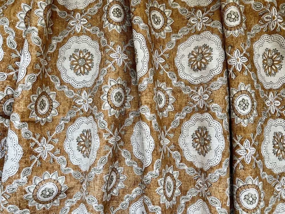 Toledo Nutmeg on Silk Mutka