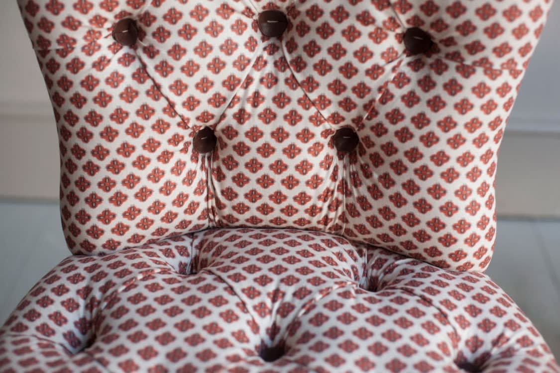 Knurl Linen Brick