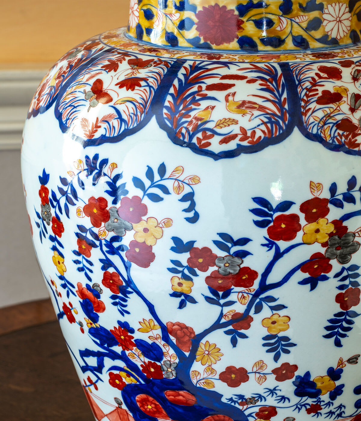 Imari Table Lamp - Chrysanthemum