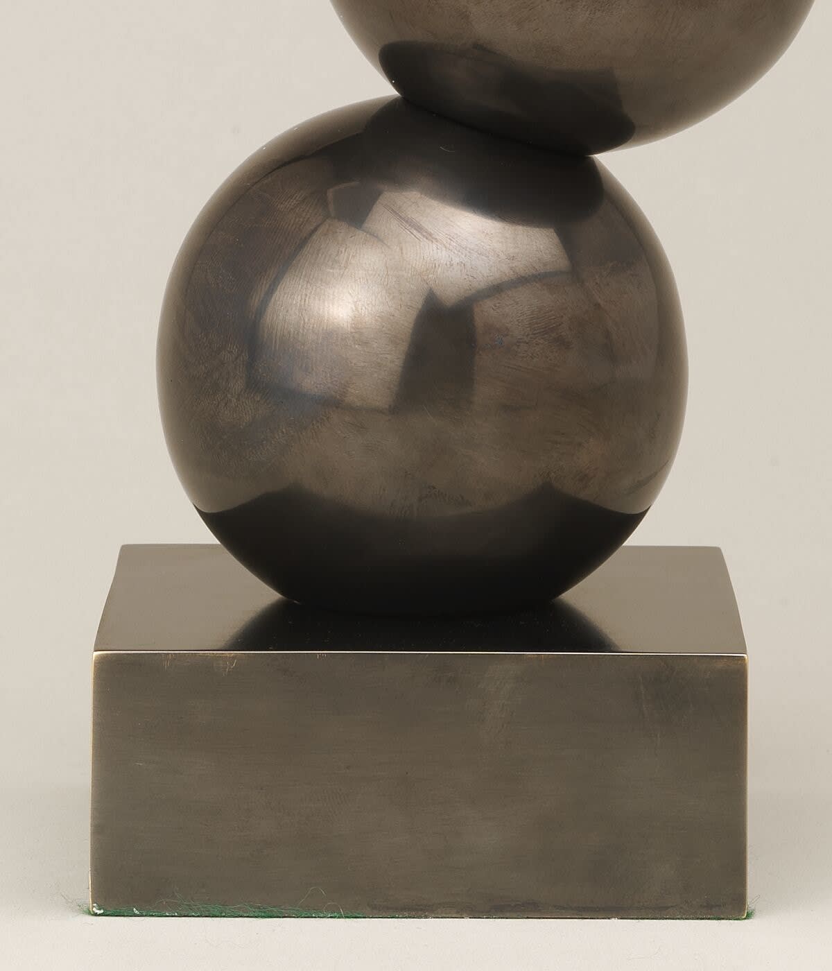 Buckland Uplighter Bronze