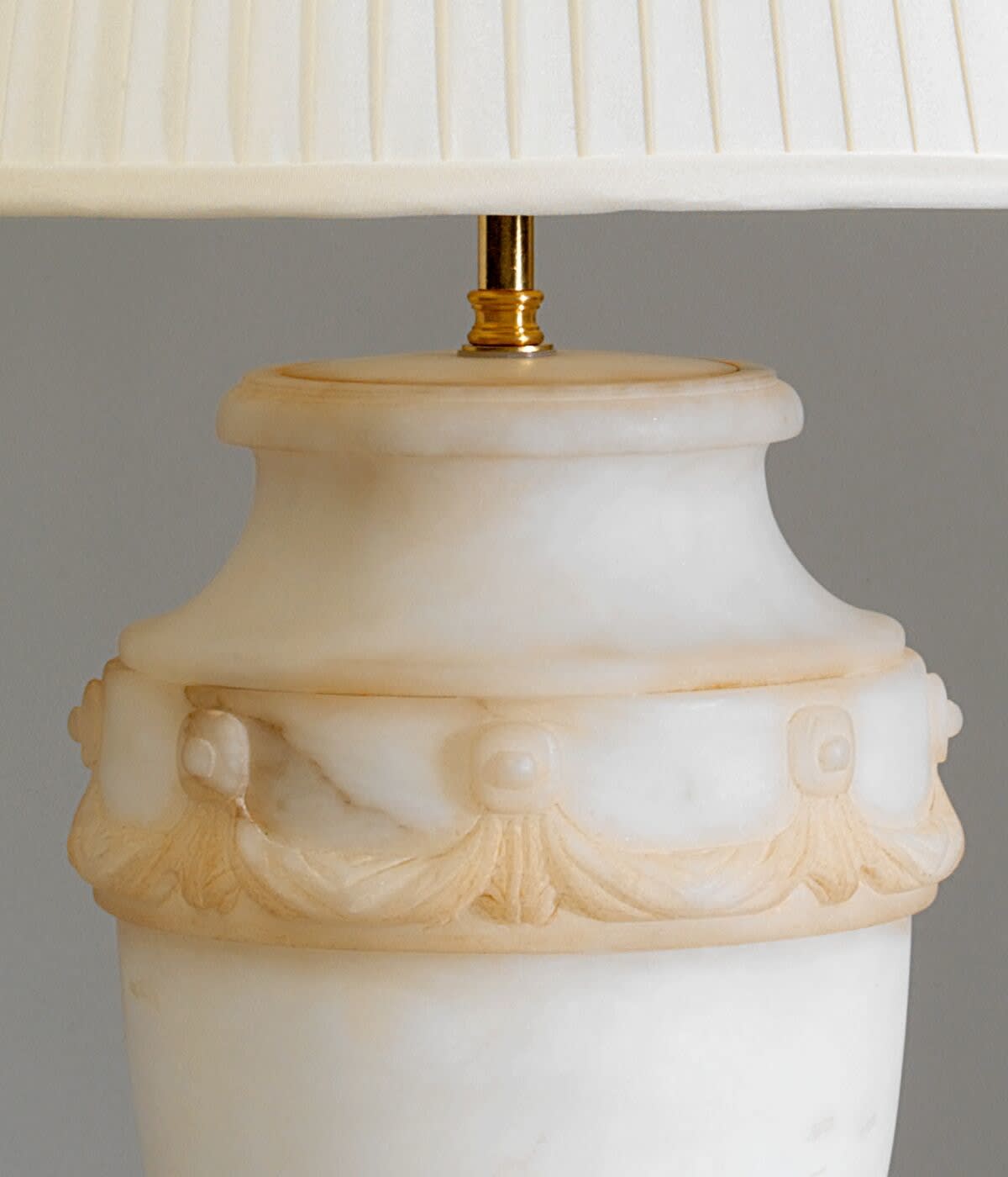 Trento Urn Table Lamp
