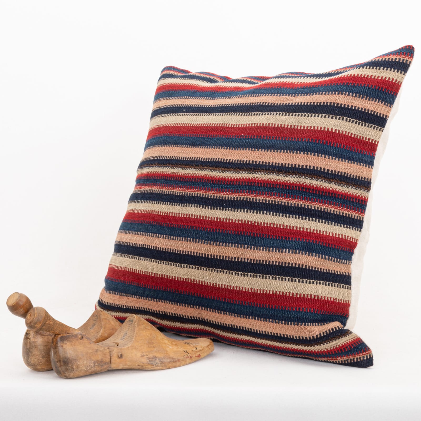 55x55cm 22x22in Jajim Striped Cushion