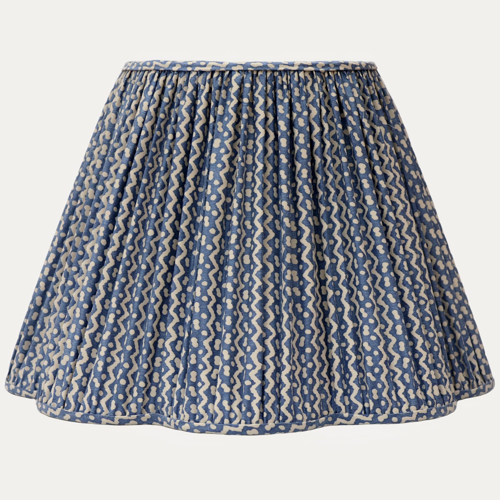 Fortuny Tapa Brilliant Blue & Warm White Scallop Lampshade for US Lamps