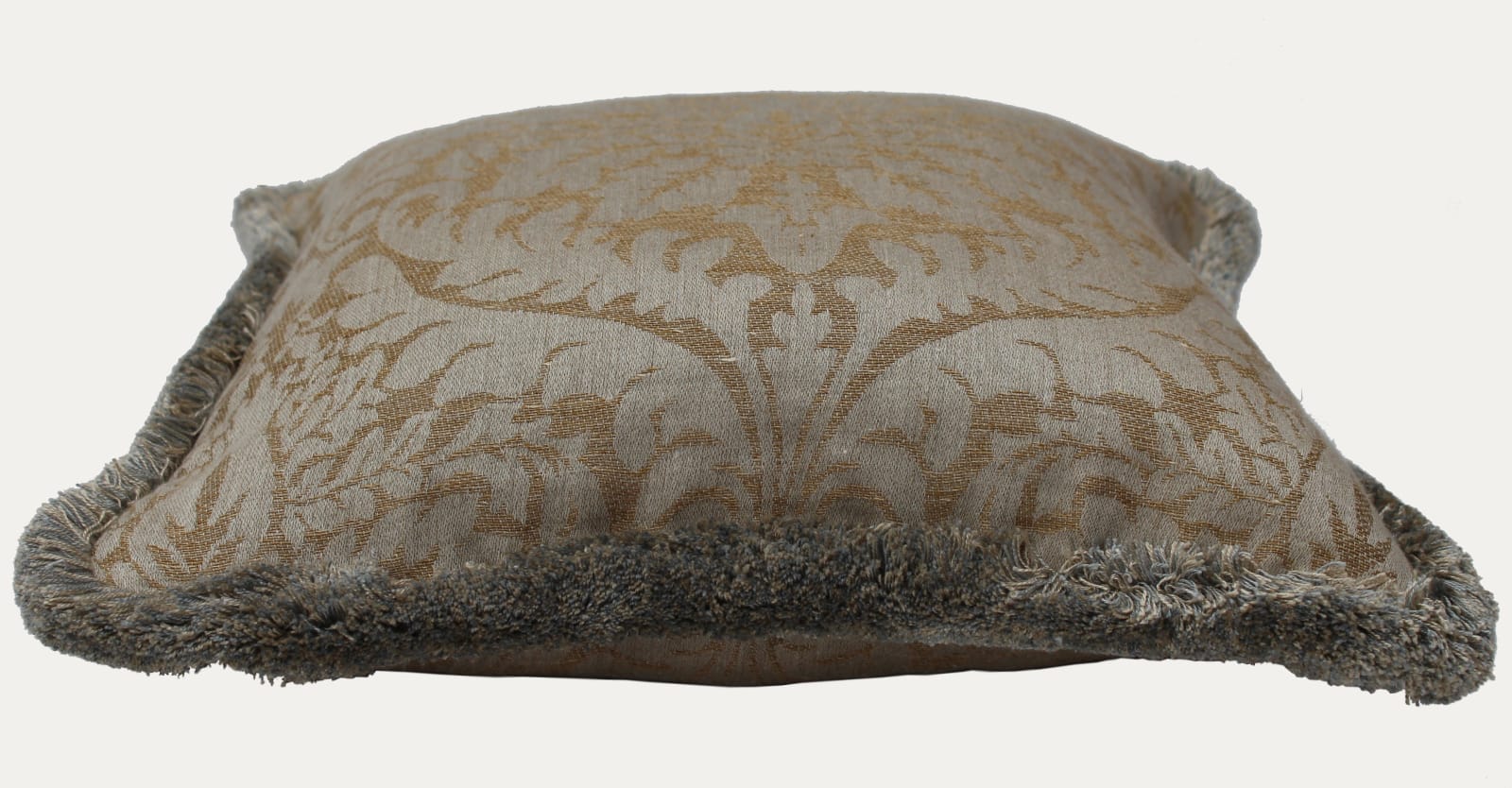 Patrick Gallagher Tessuti Olimpia Umbria Cushion