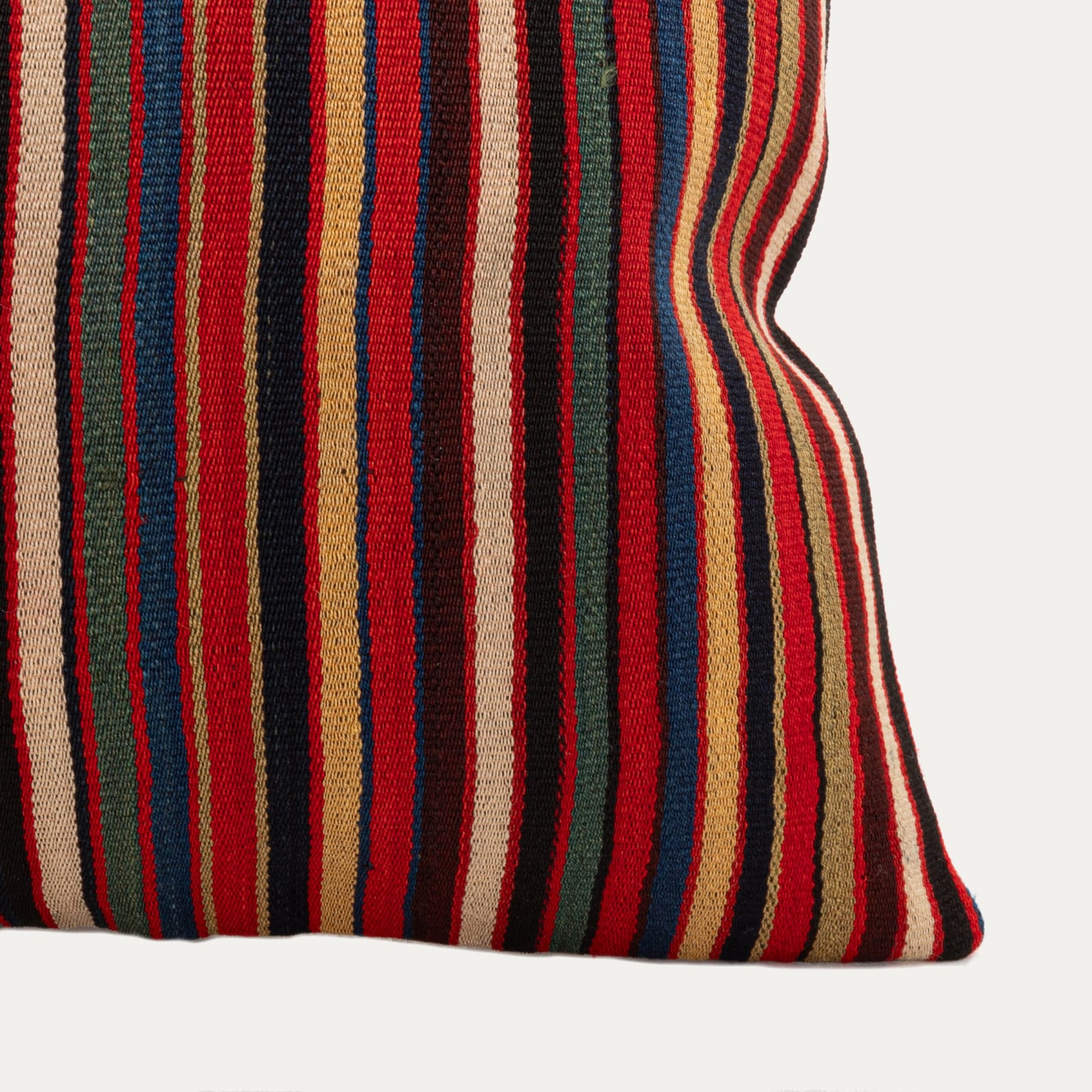 46x46cm 18x18in Jajim Striped Cushion