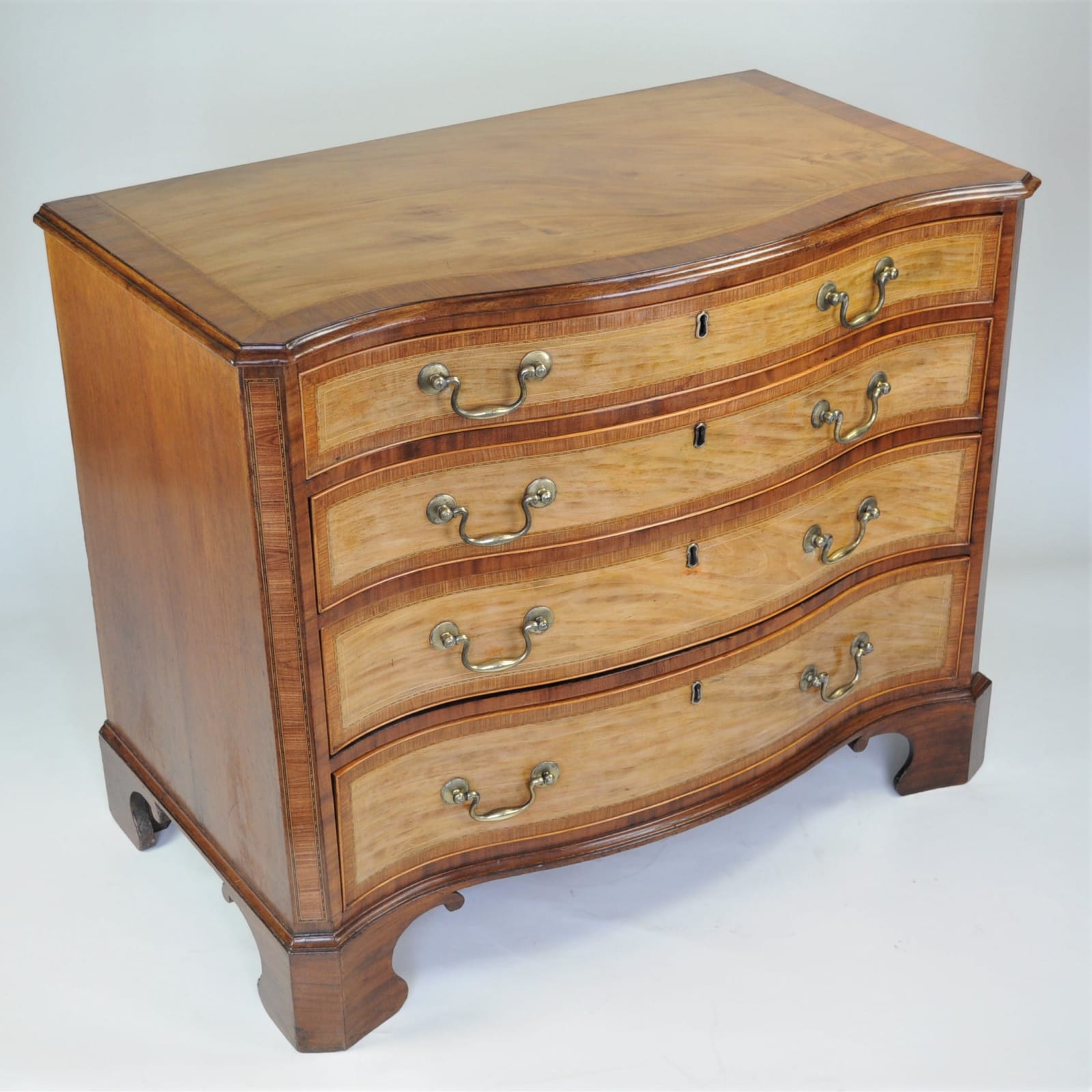 Hepplewhite Period Satinwood Serpentine Chest of Drawers