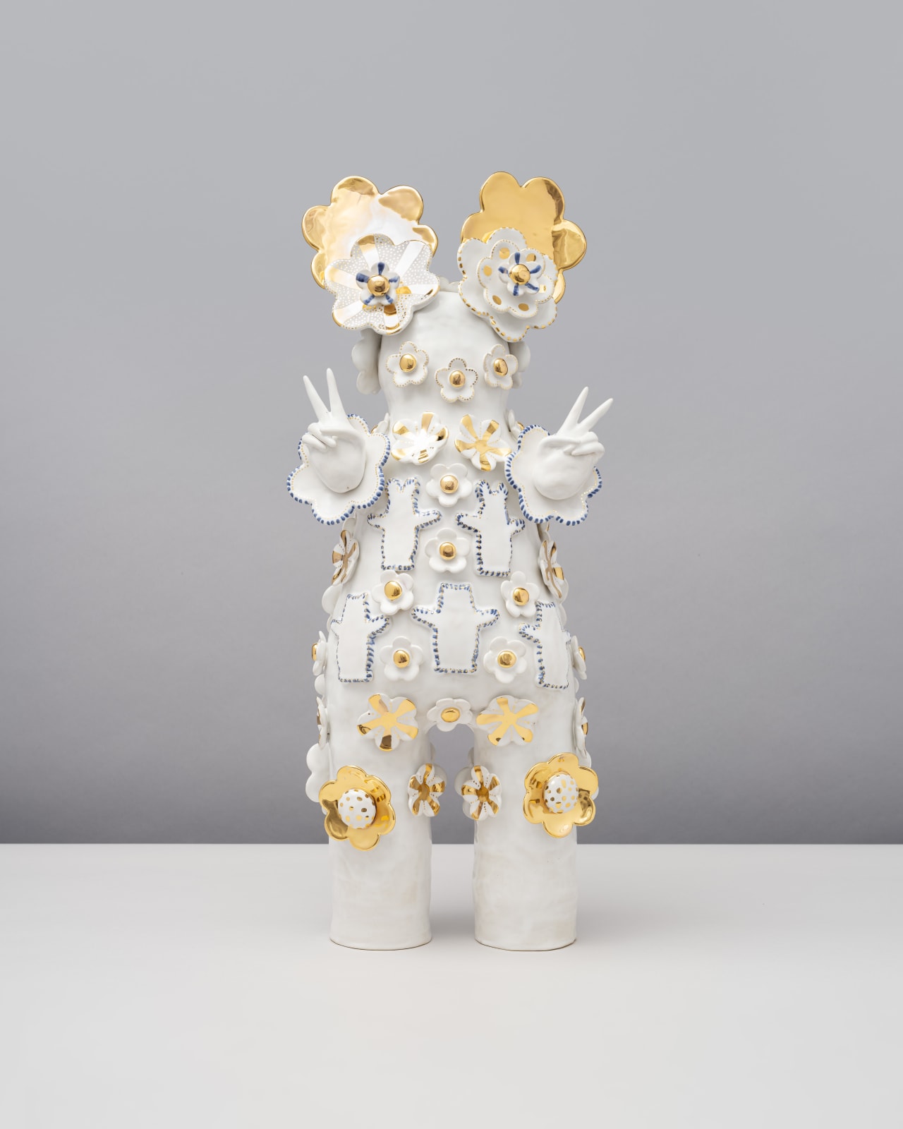 Vipoo Srivilasa, Luna, 2023