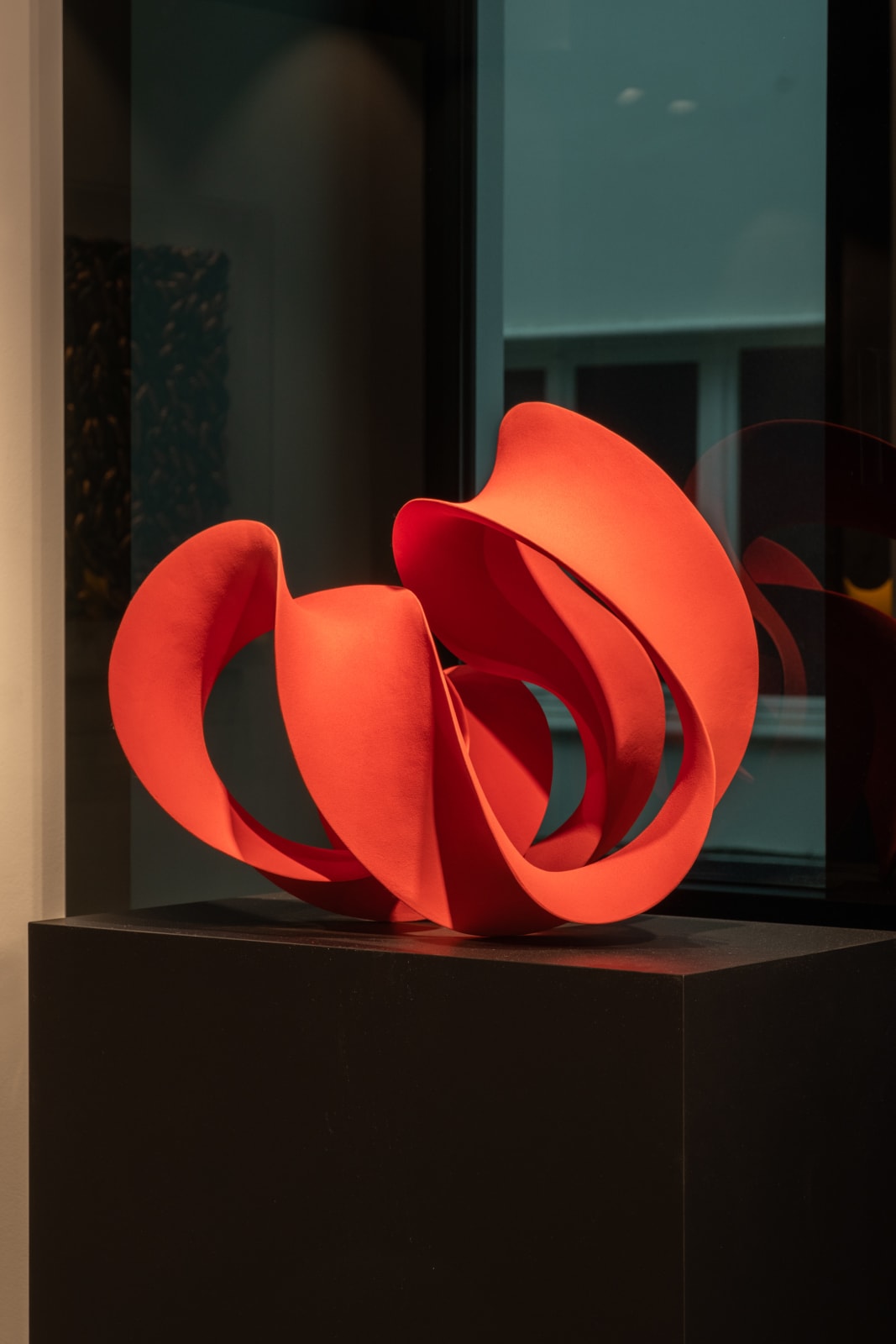 Merete Rasmussen, Red Loop, 2025
