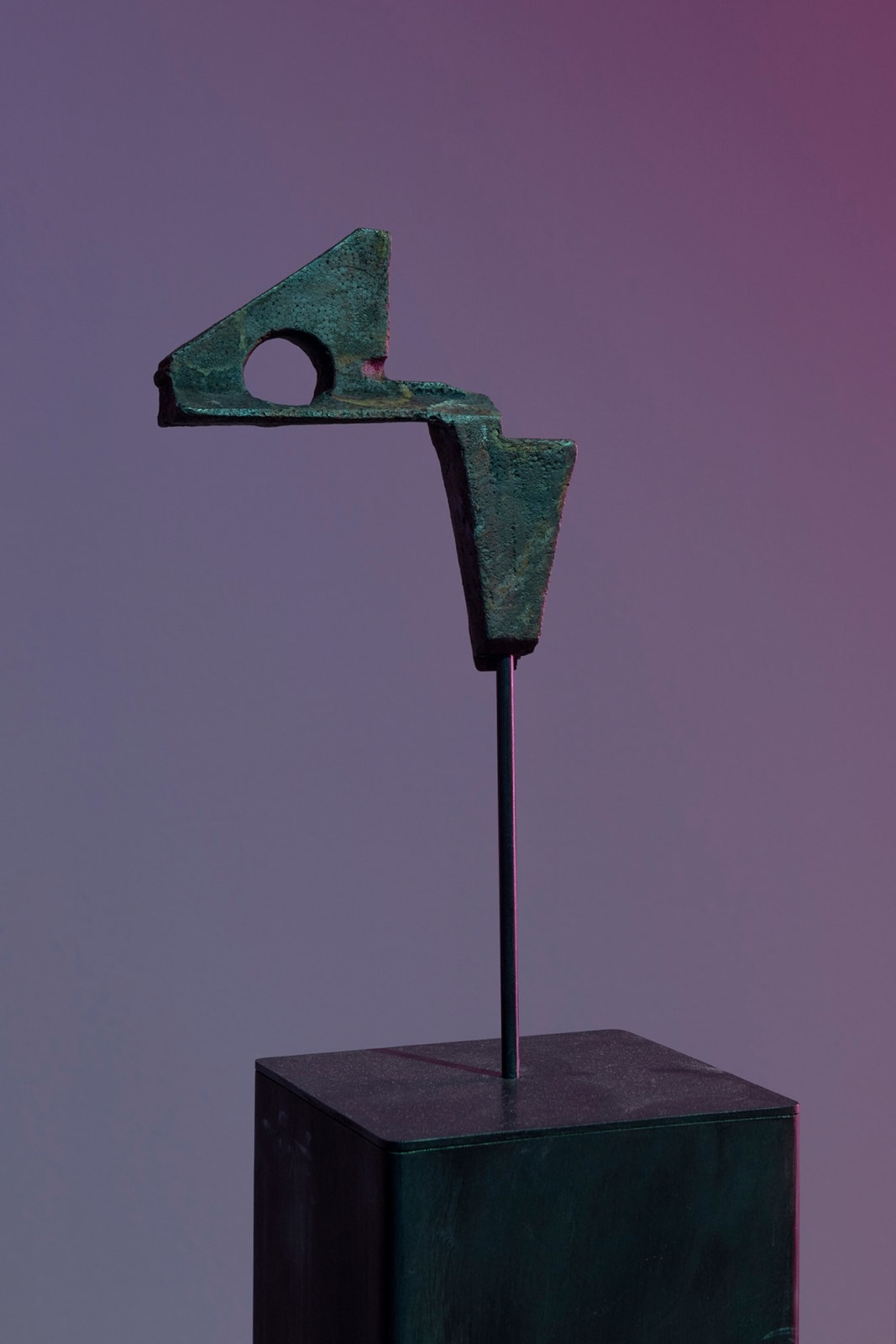 Karlos Gil, Phantom Limbs (T-Probe), 2023