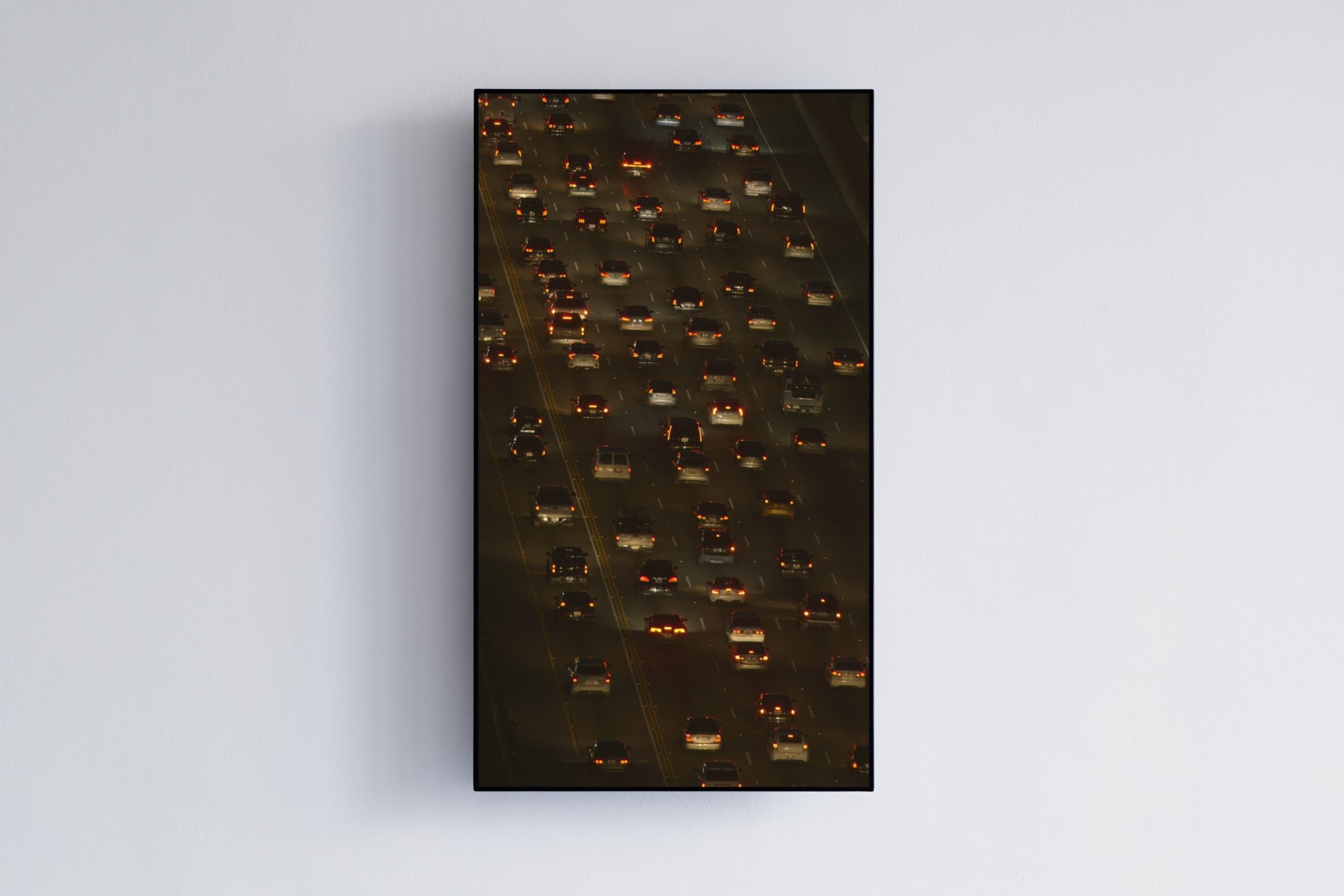 FIONA TAN, Vertical Red, 2018