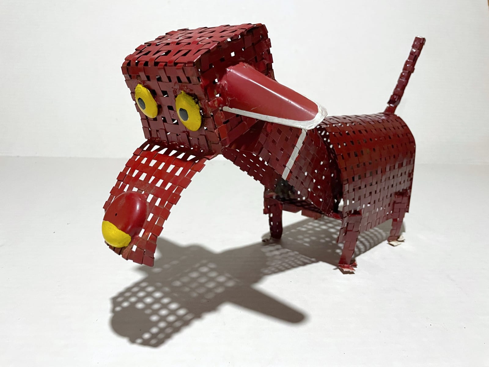 Robert Gilkerson, Red Woven Dog Music Box, 1982