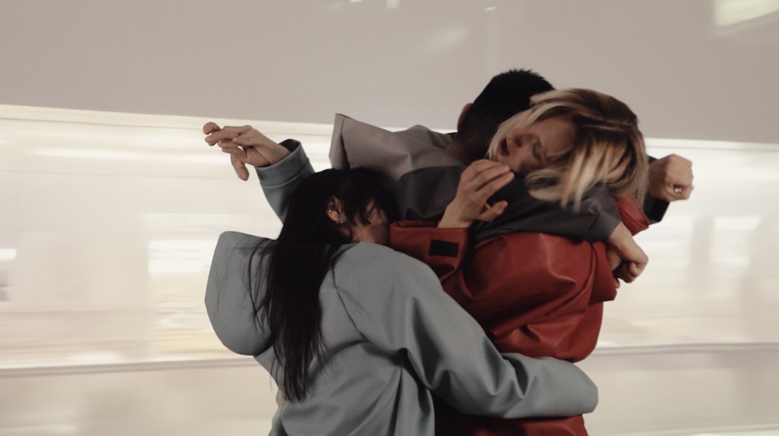 Nina Davies, Image Syncers (Performance), 2025